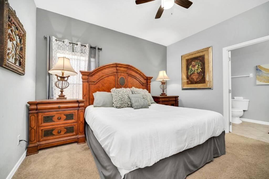 Beautiful 6BR home near Disney