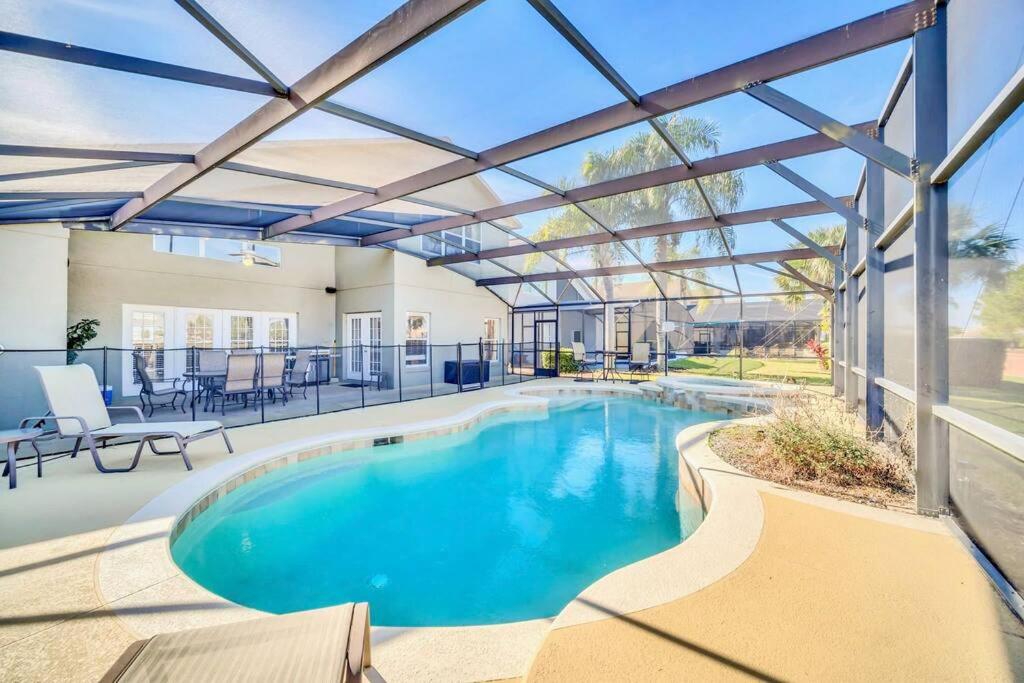 Beautiful 6BR home near Disney