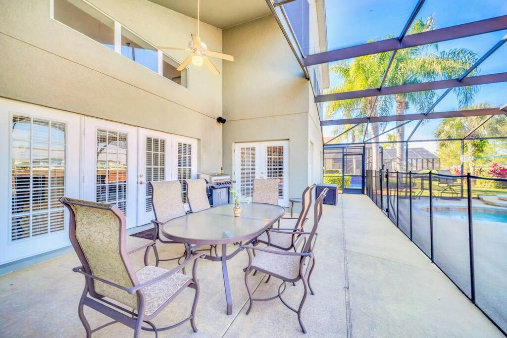 Beautiful 6BR home near Disney