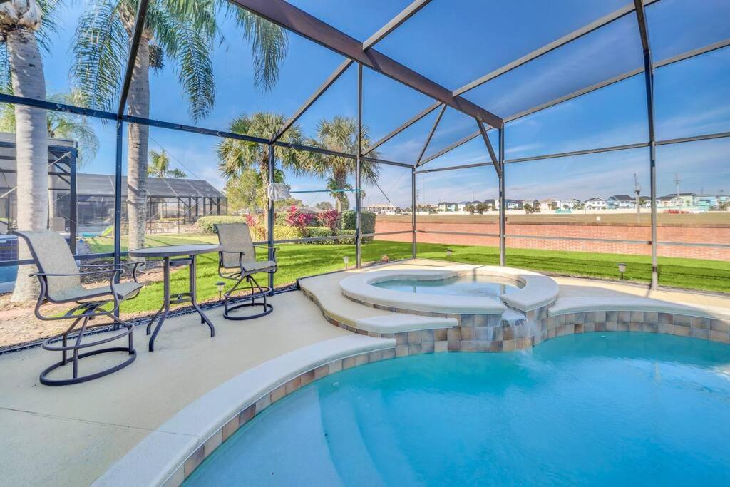 Beautiful 6BR home near Disney