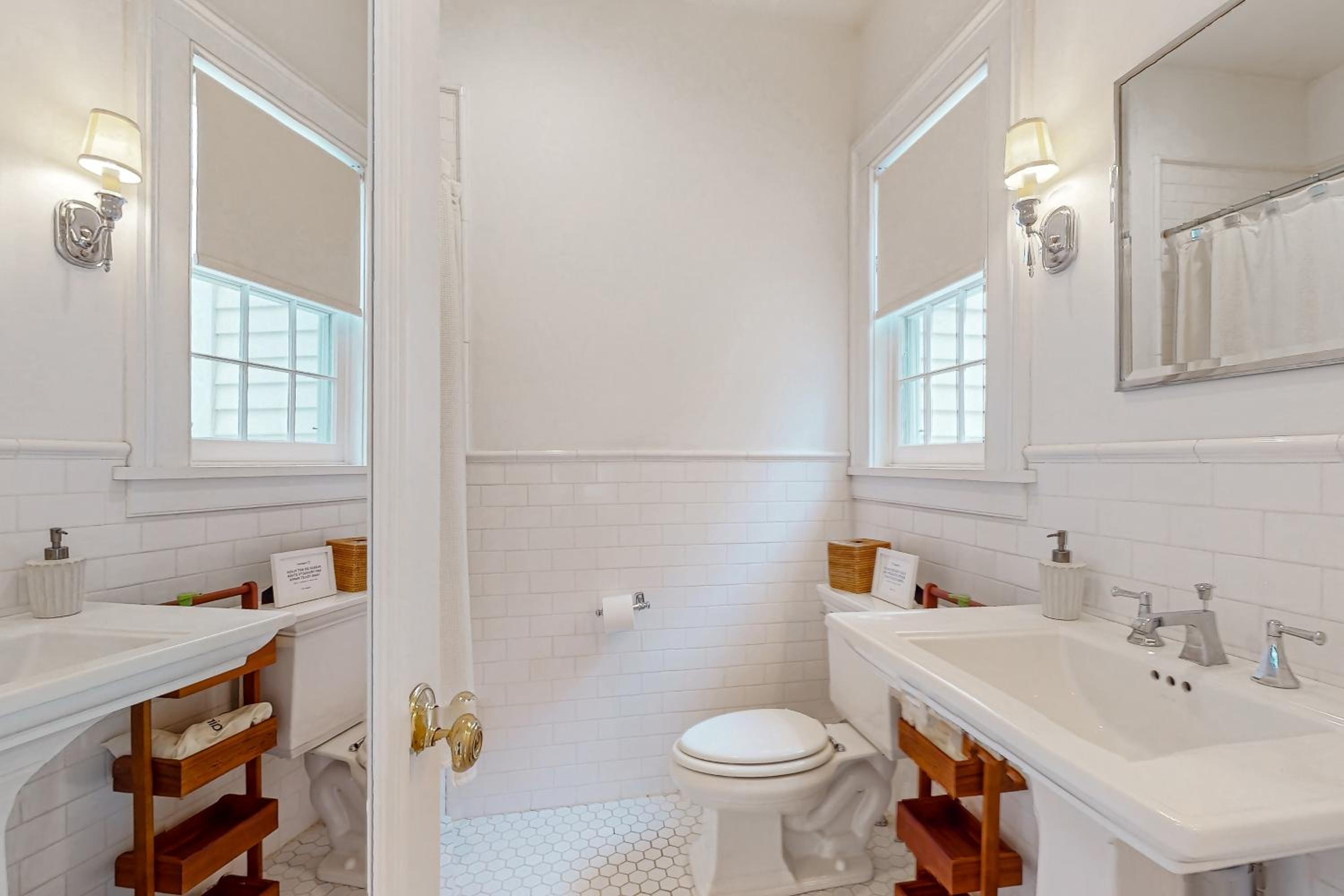 Close to Copake Lake! 4-Season Escape with Sauna