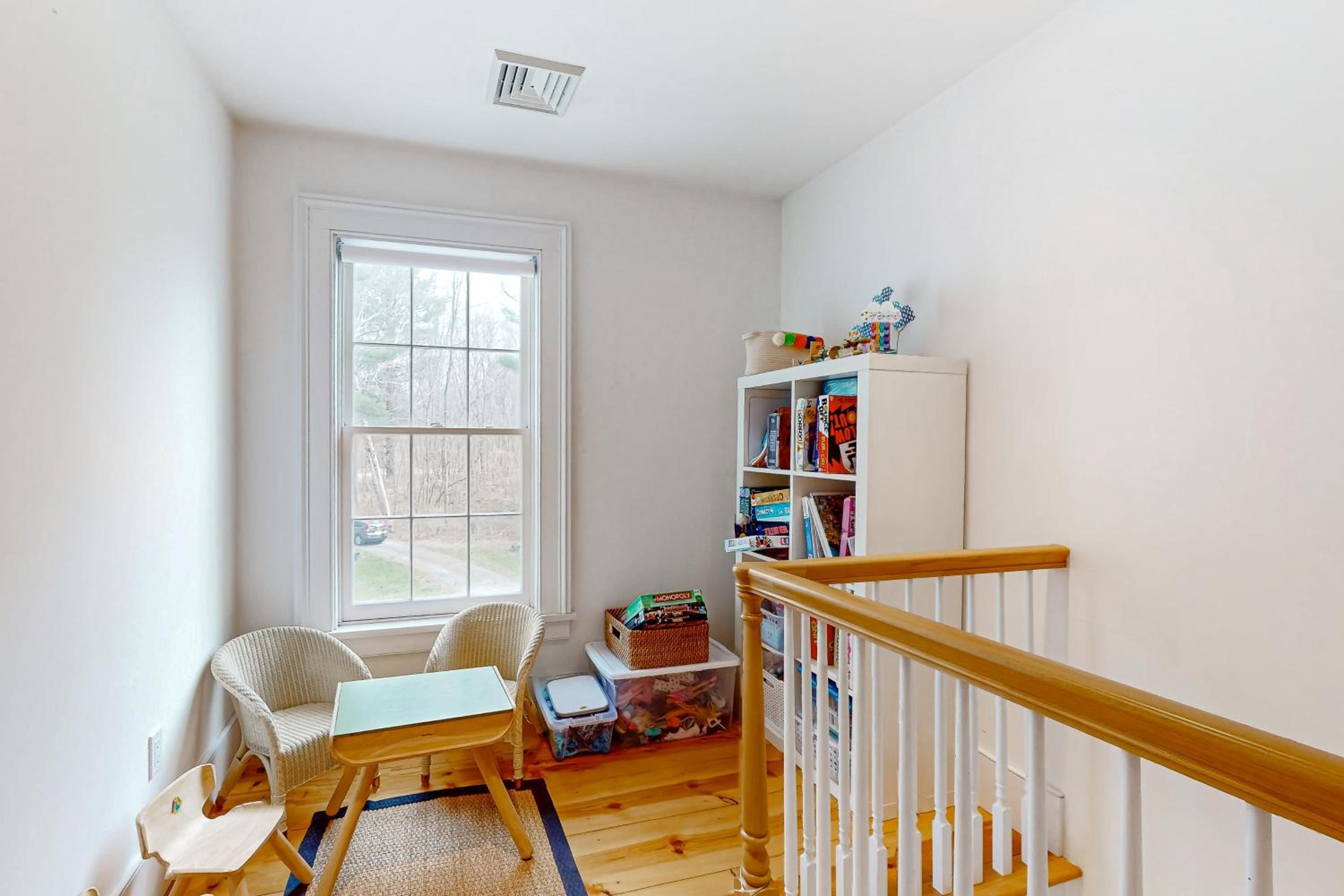 Close to Copake Lake! 4-Season Escape with Sauna