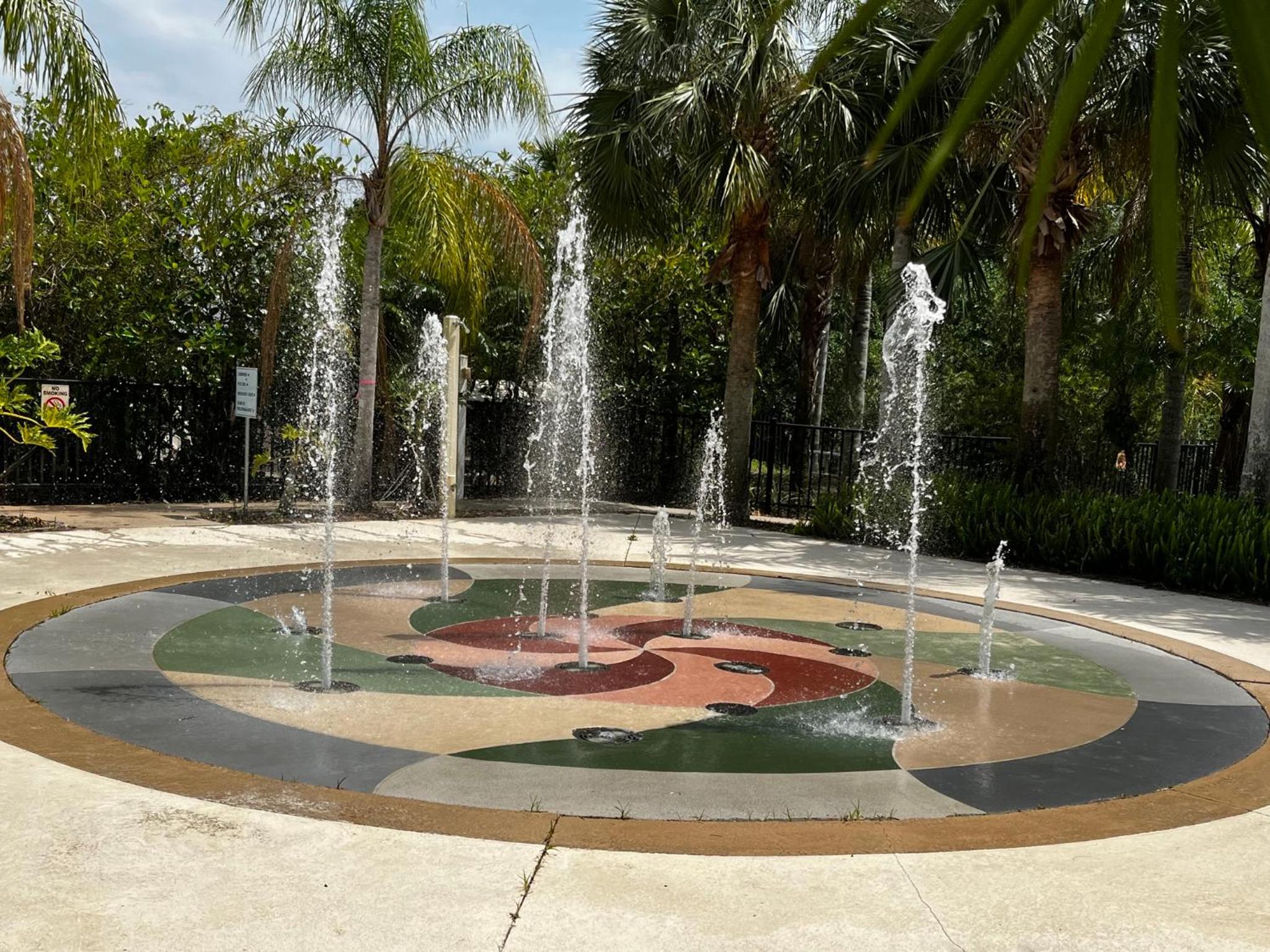 Quiet Disney Condo w/ Balcony ~ 2 Miles to Disney World!