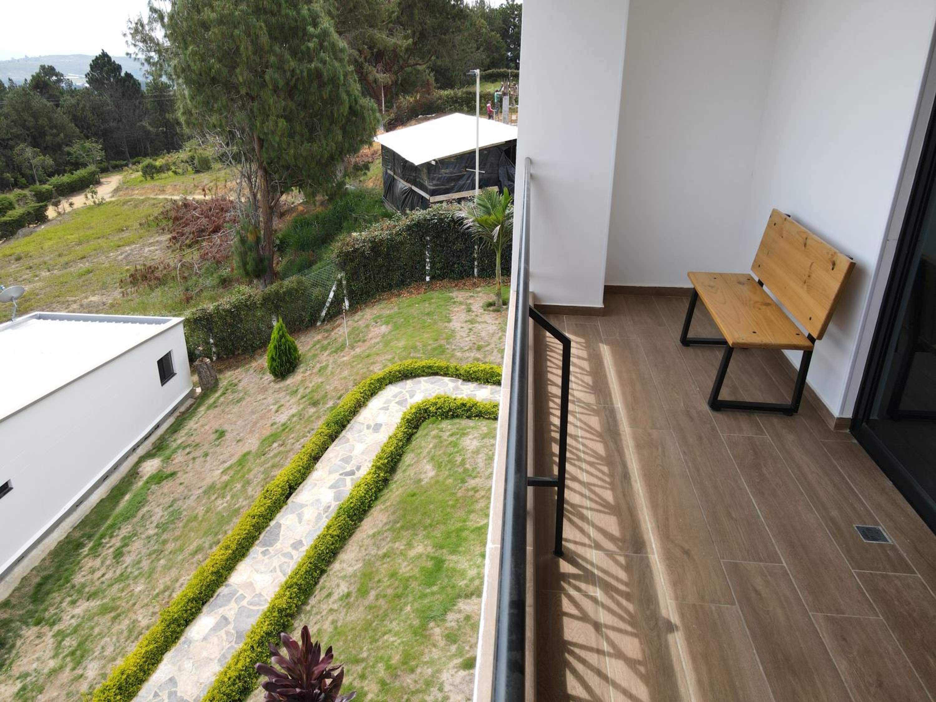 Mansion de lujo en la mesa de los santos