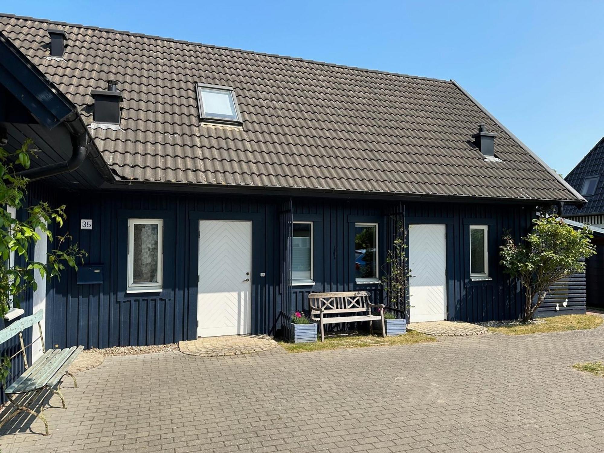 Ferienhaus mit Sauna b en Zingst