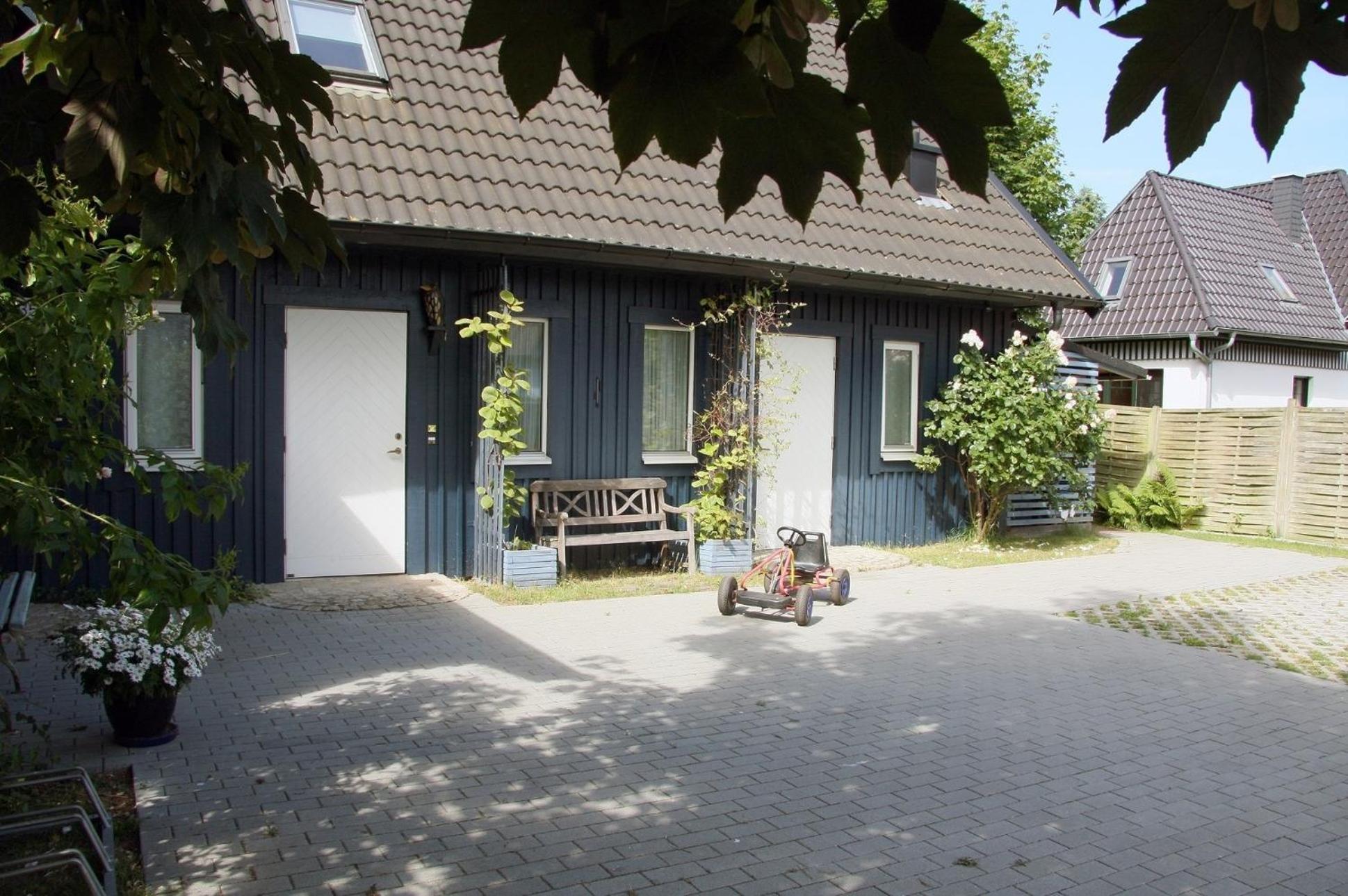 Ferienhaus mit Sauna b en Zingst