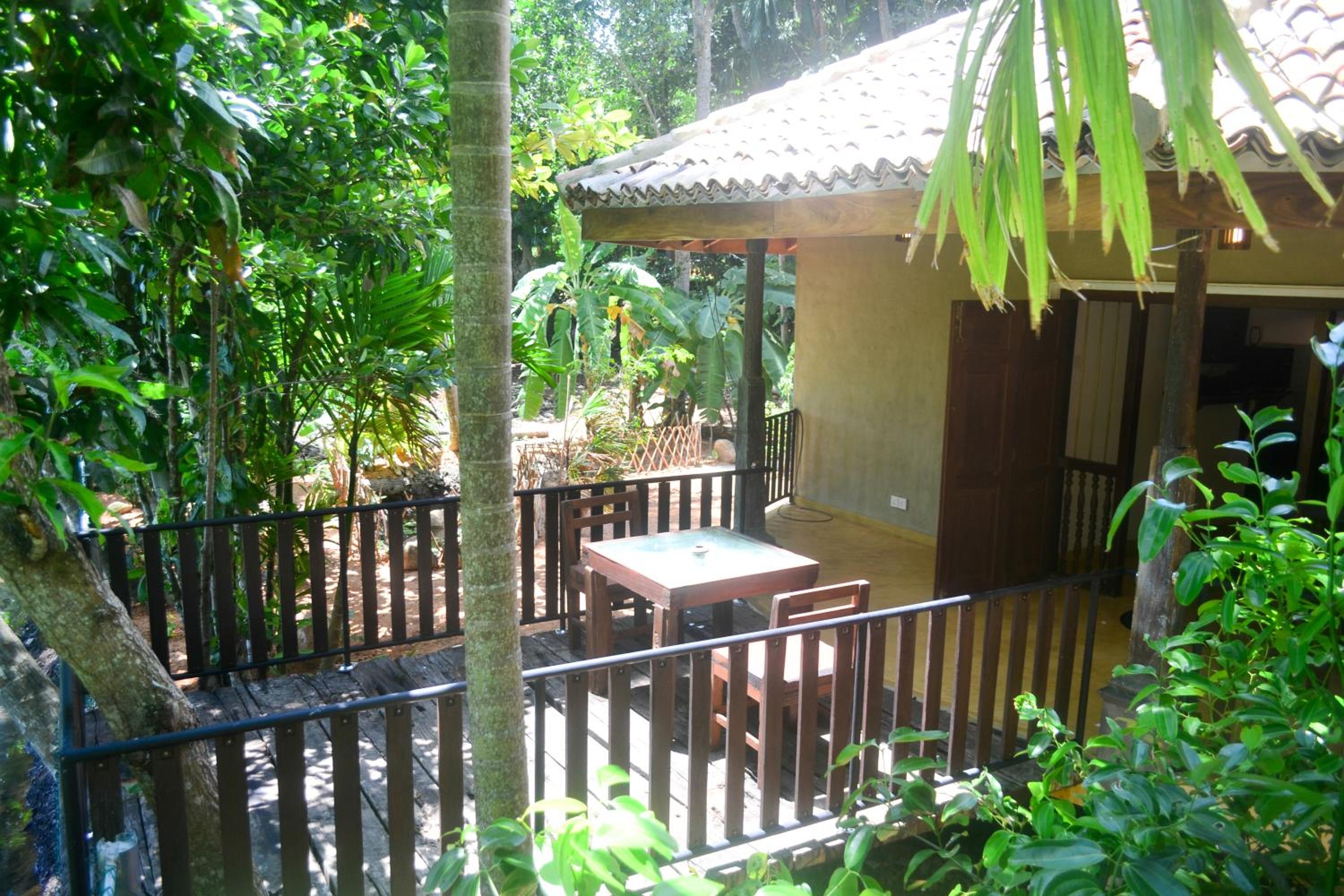 Guruwaththa Eco Lodge