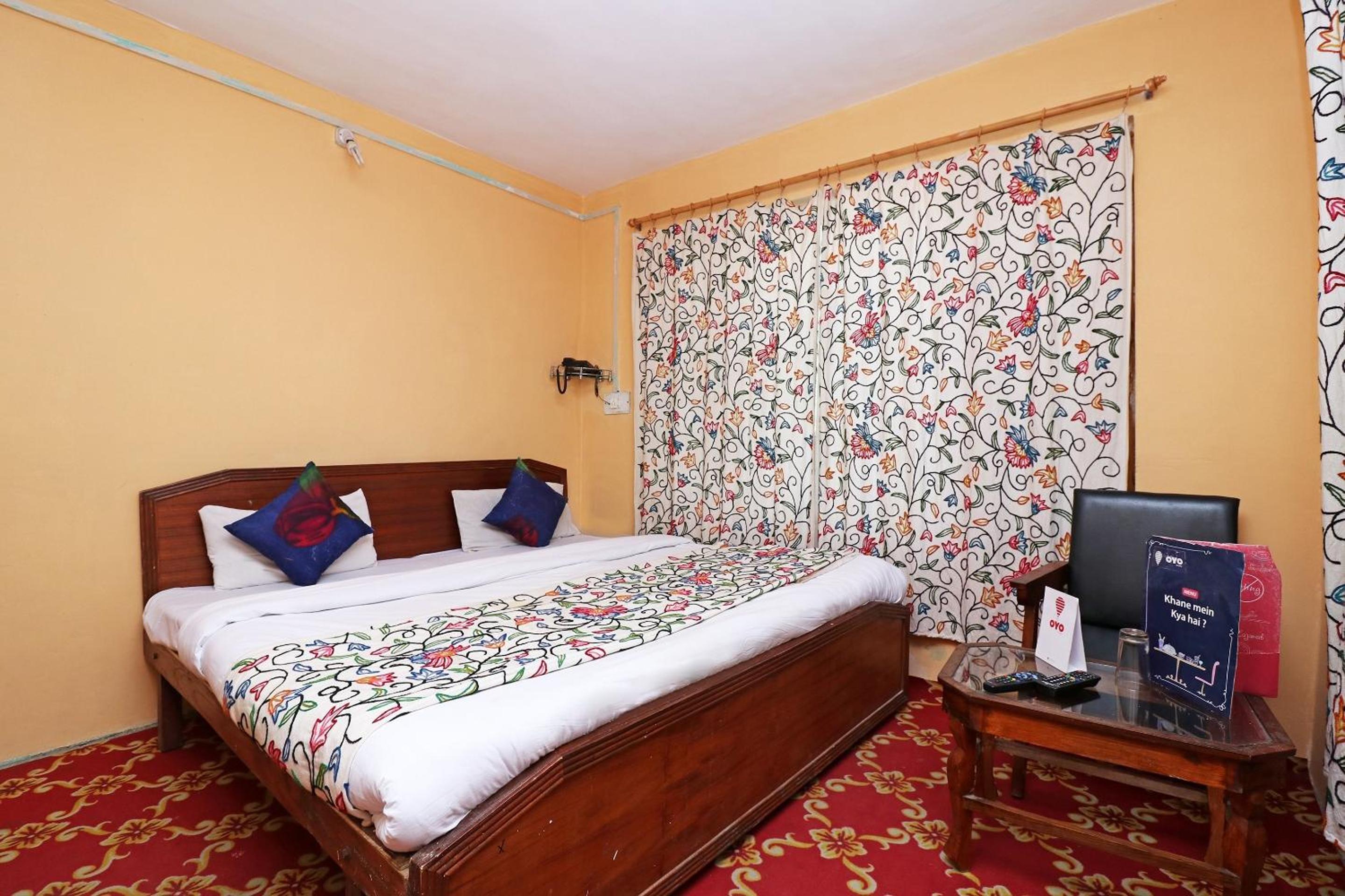 Hotel Bright Palace