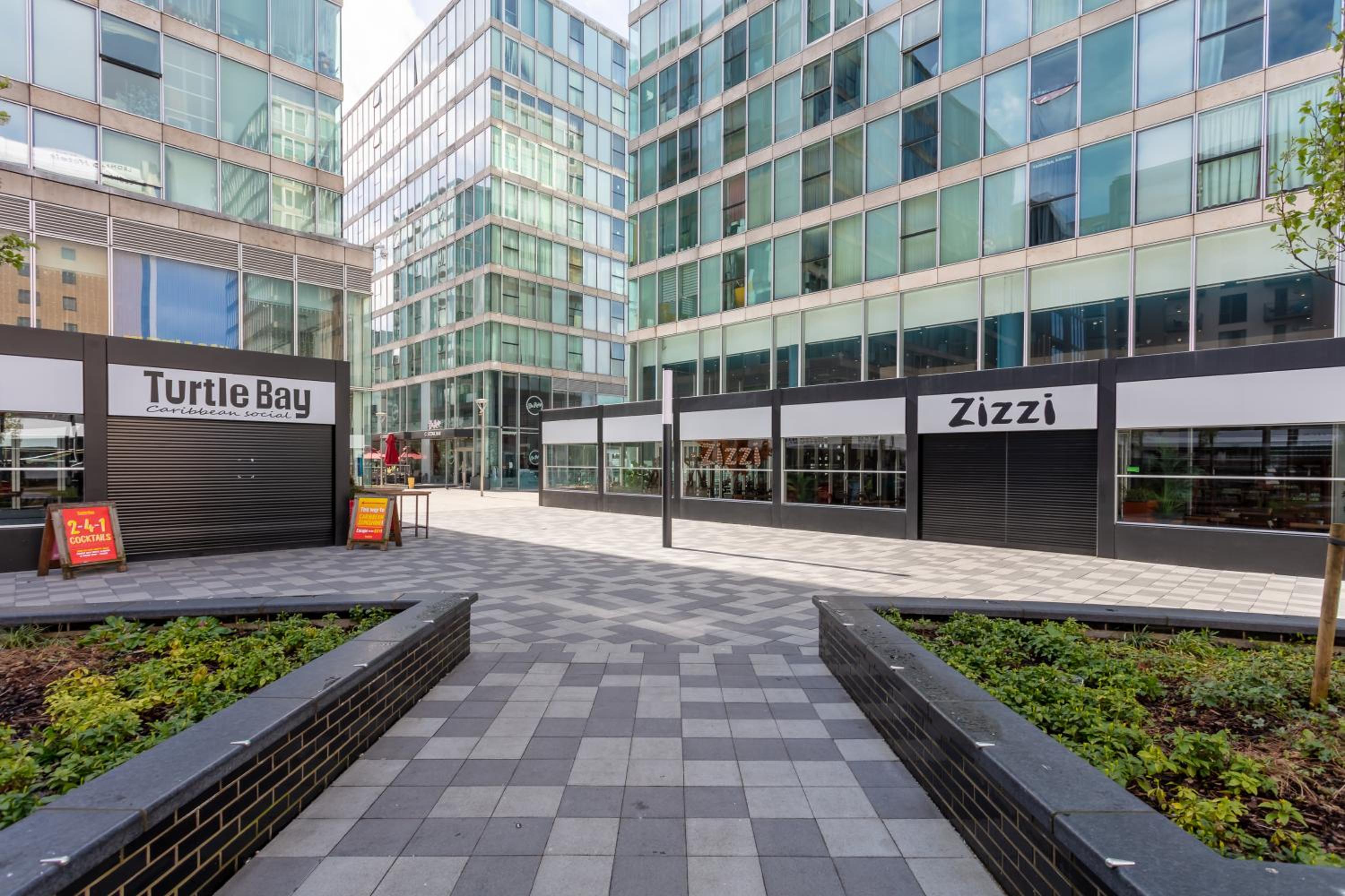 City Centre Apartment • Free Parking • Smart TV • Fast Wifi • Yoko Property view 5