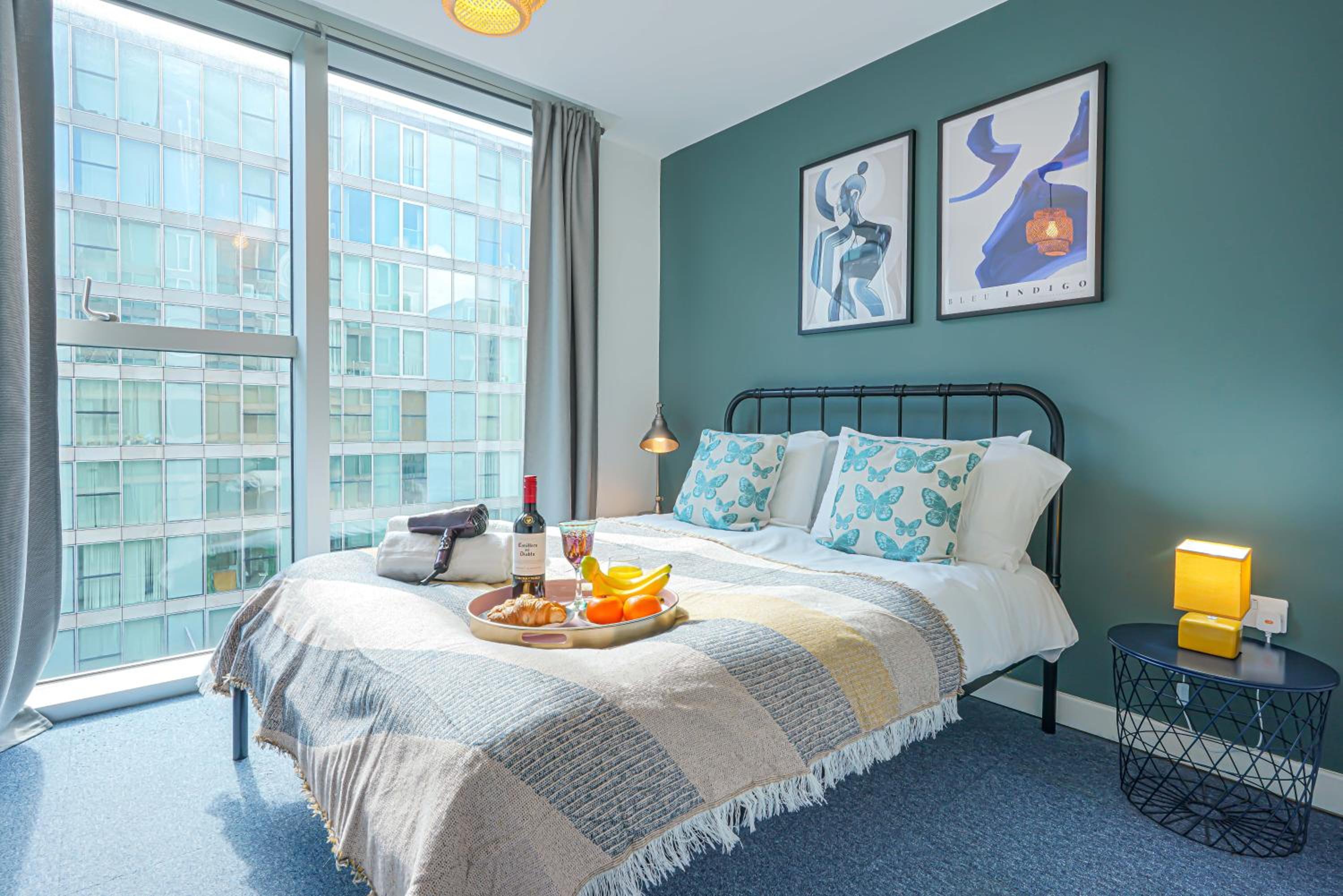 City Centre Apartment • Free Parking • Smart TV • Fast Wifi • Yoko Property view 2