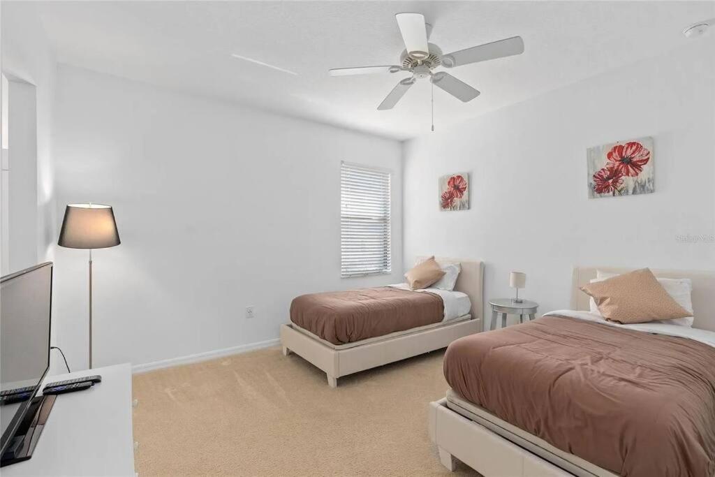 2617 Exclusive Haven with Pool Near Disney view 3