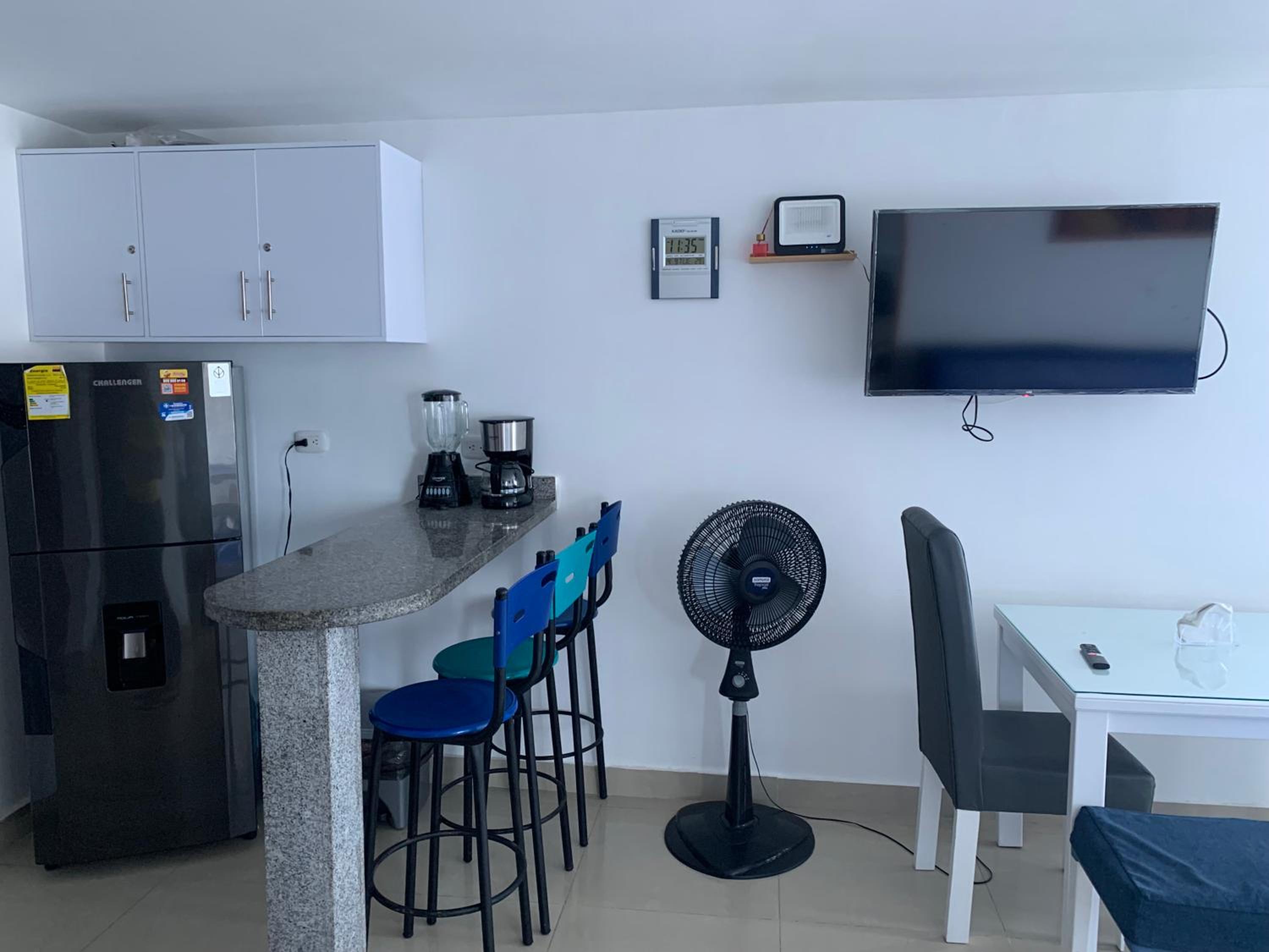 HERMOSO APARTAMENTO DE 1 ALCOBA 1717