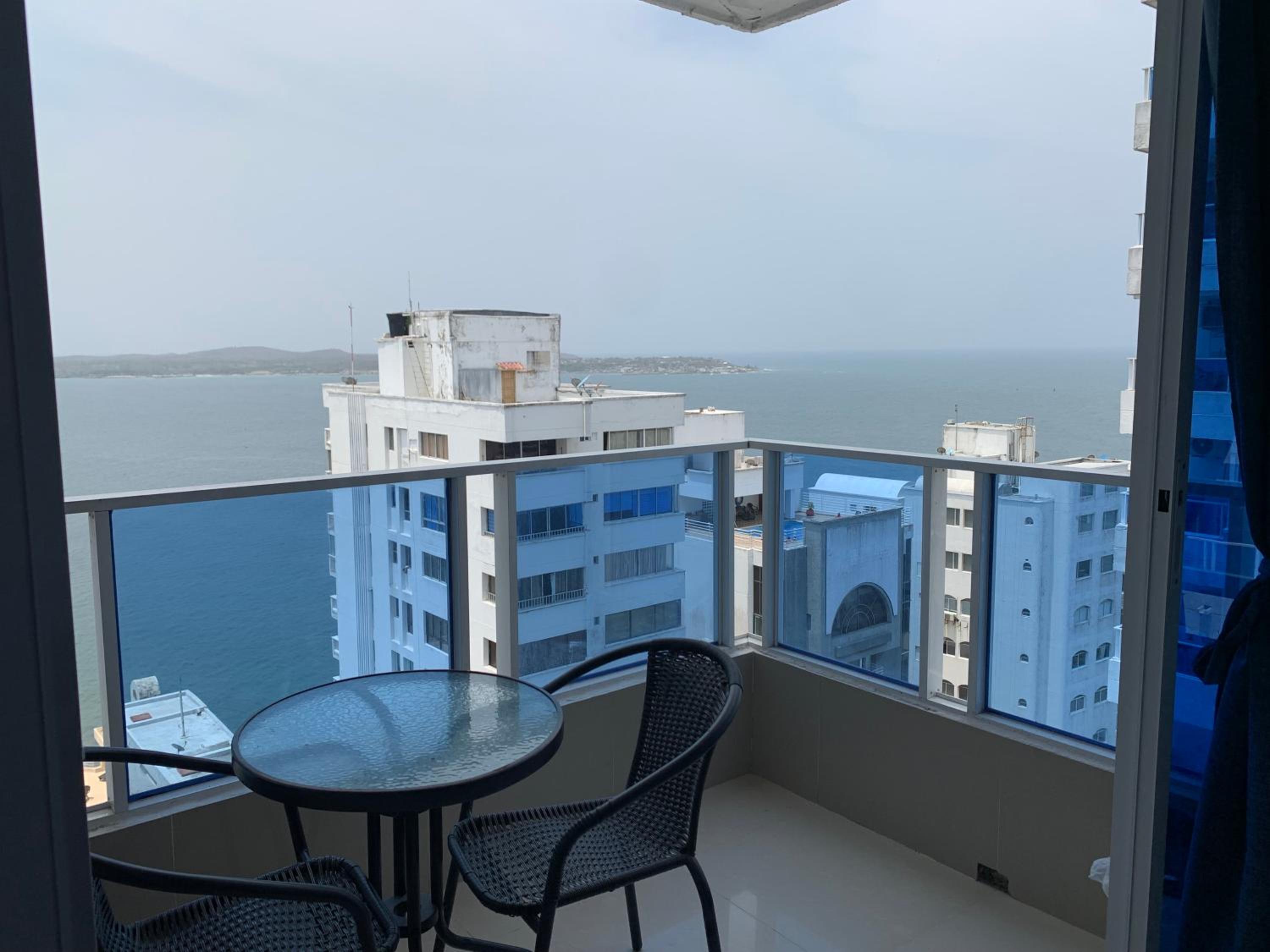 HERMOSO APARTAMENTO DE 1 ALCOBA 1717