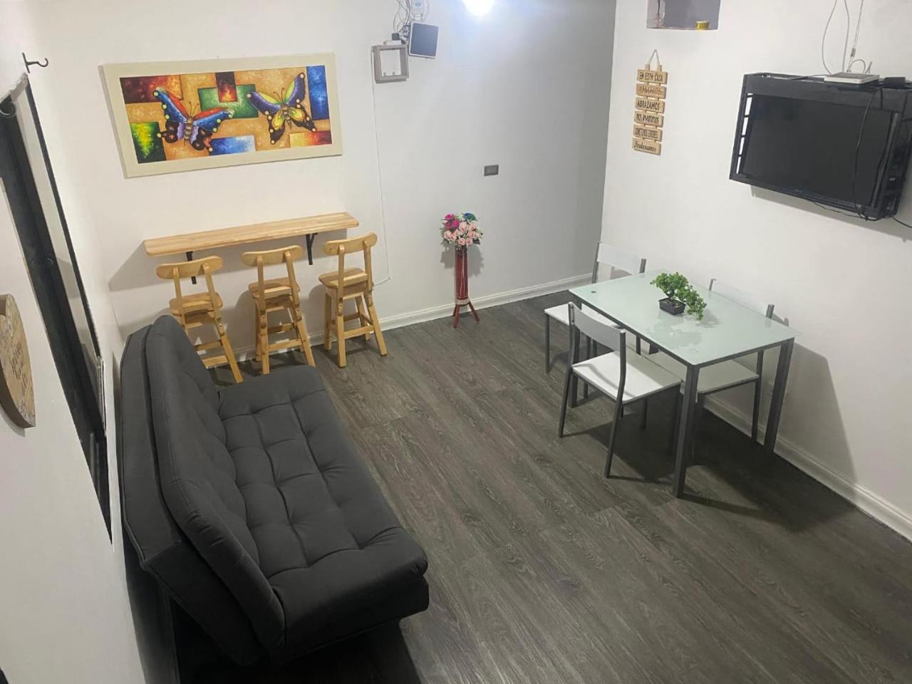 APARTAMENT E1 AIRE ACONDICIONADO 100MT2, 4 HABTACIONES EN La MEJOR ZONA, LAURELES ESTADIo