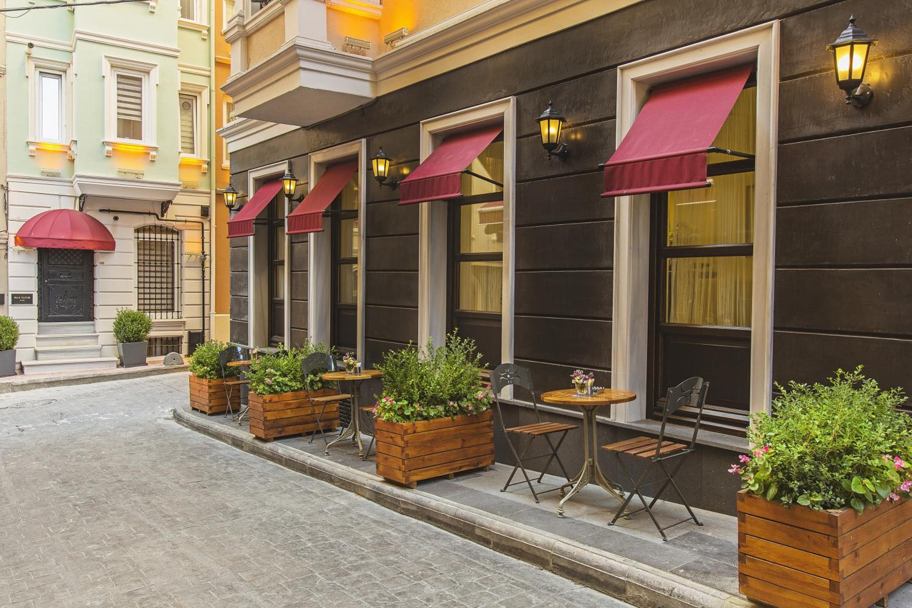 Meroddi Pera Daireleri - Image 13