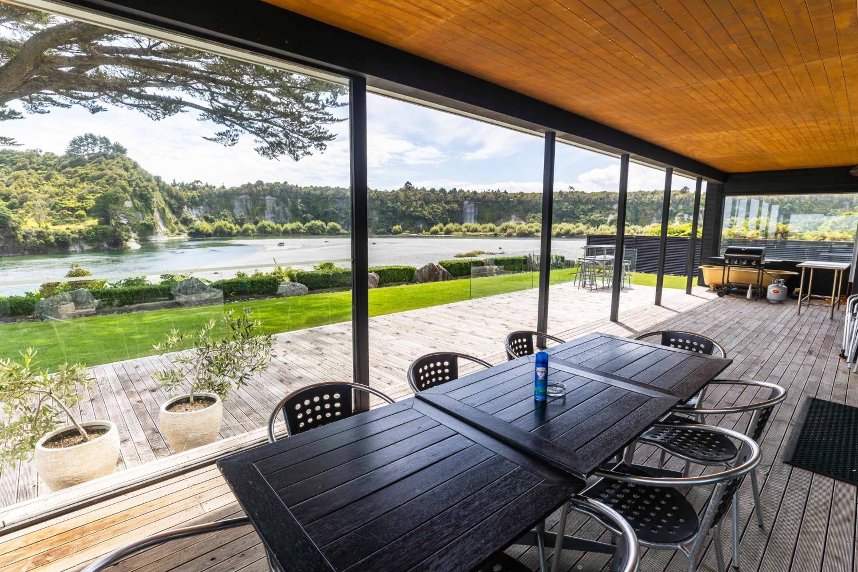 Riverstone House