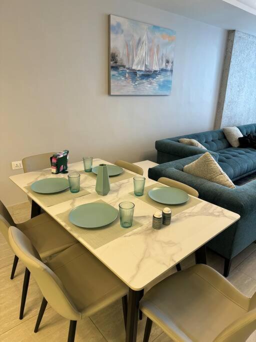 Amazing brand-new apartment in Abdoun! view 3