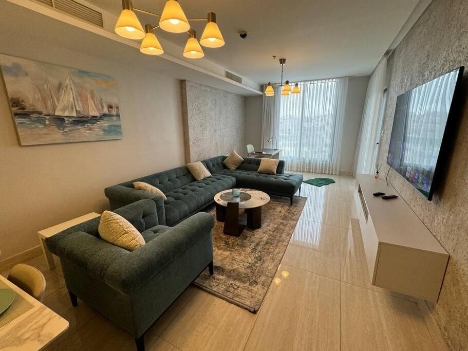 Amazing brand-new apartment in Abdoun! view 5