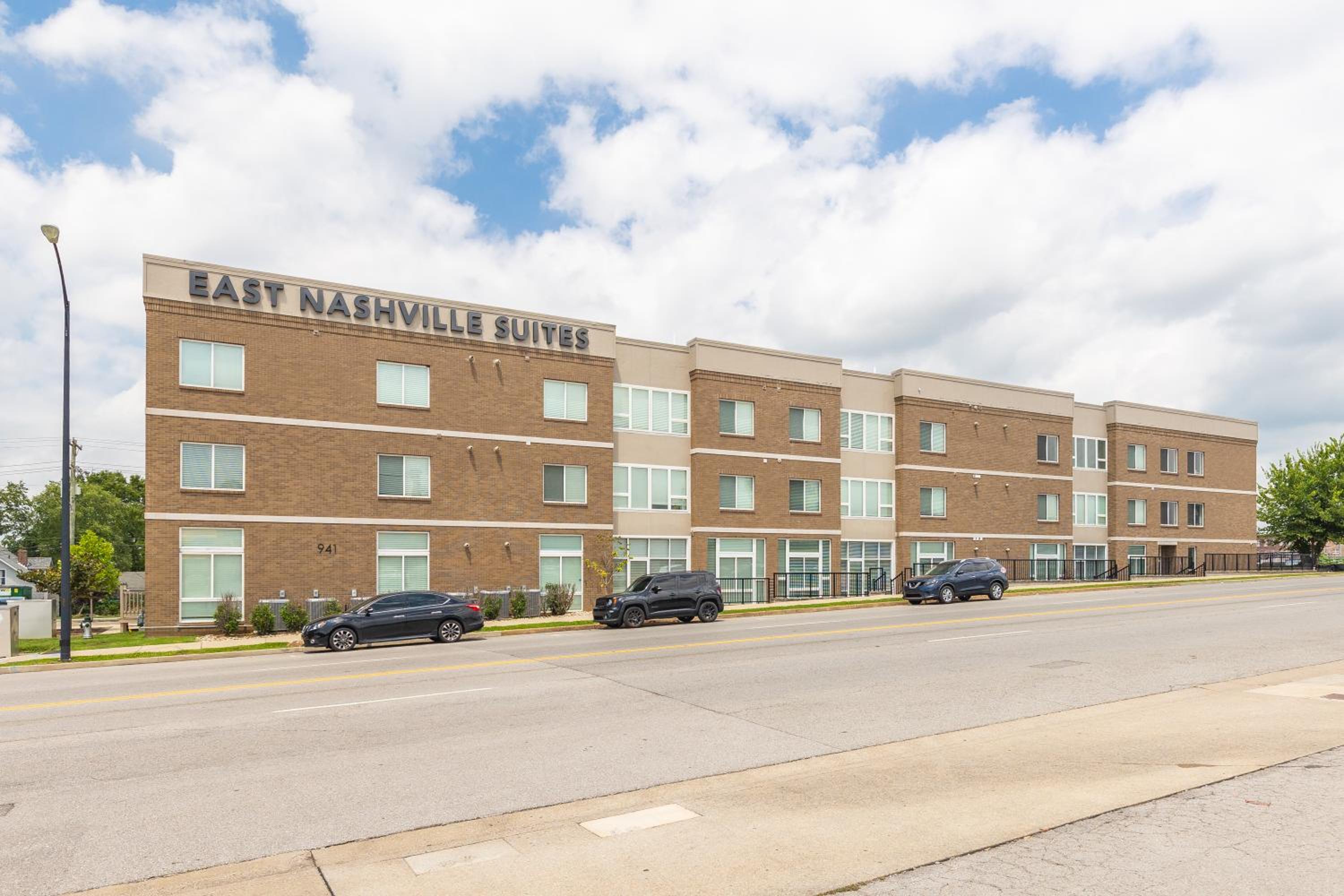 Condo Near Downtown WALK to restaurants, bars & music view 3