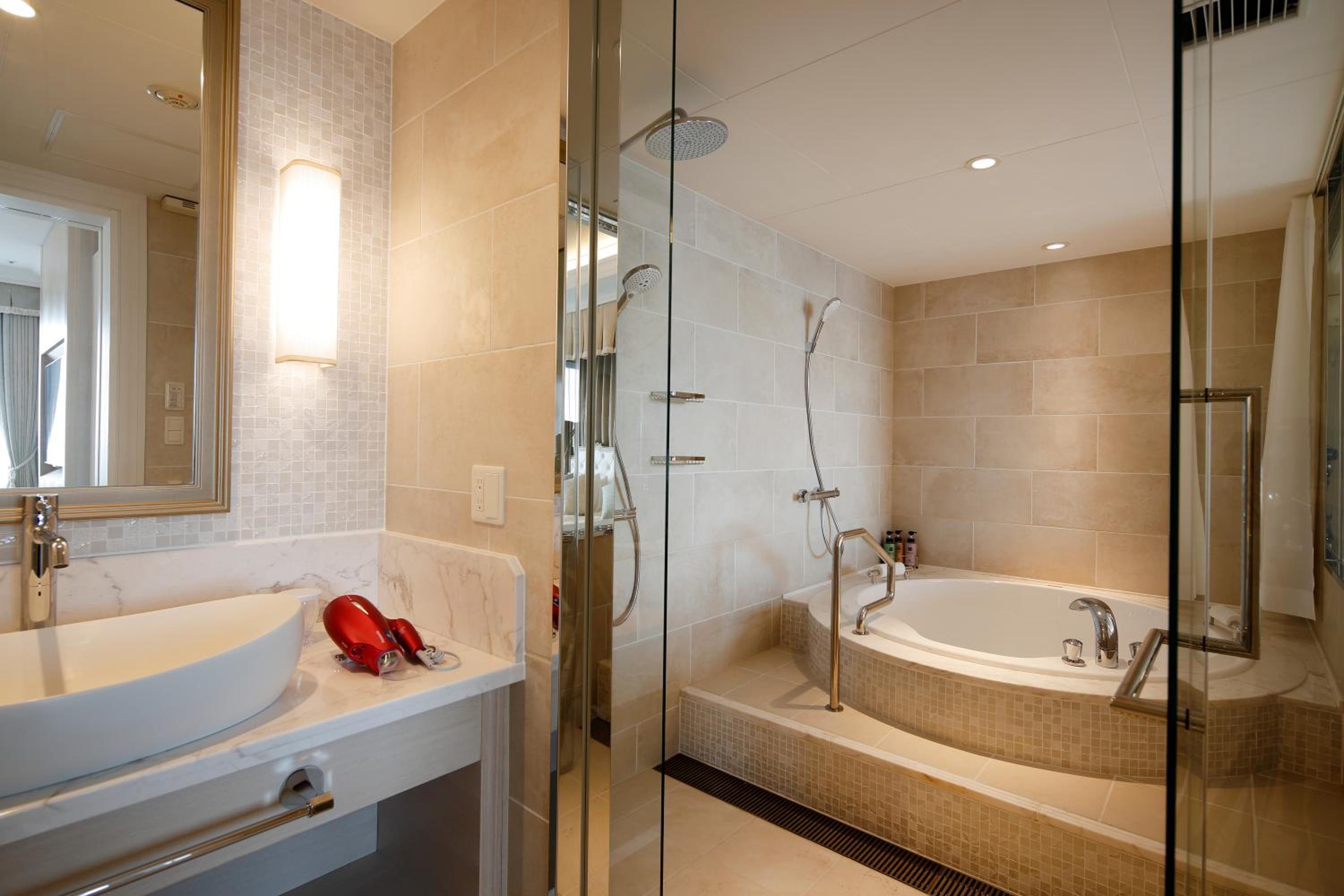 Himeji Vacations - Hotel Monterey Himeji - Property Image 28