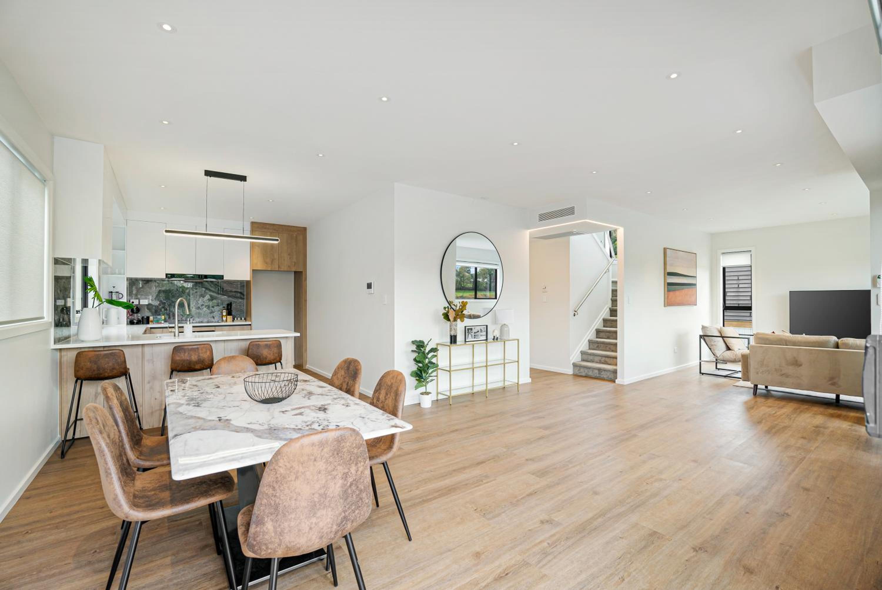 Luxury Sun Soaked Devonport Waterfront 4BR Home view 3