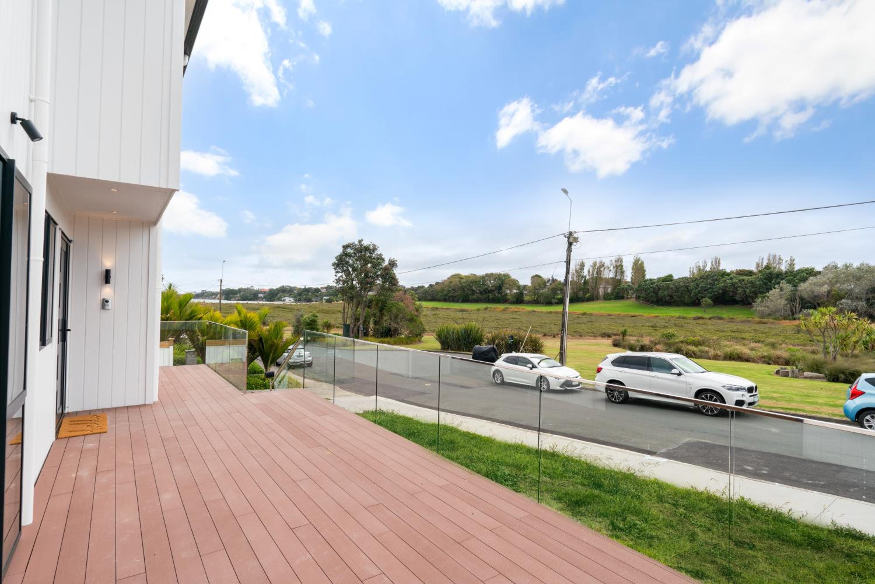 Luxury Sun Soaked Devonport Waterfront 4BR Home view 4