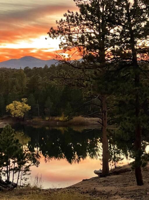 Beautiful Red Feather Lakefront Home in Fox Acres! view 5