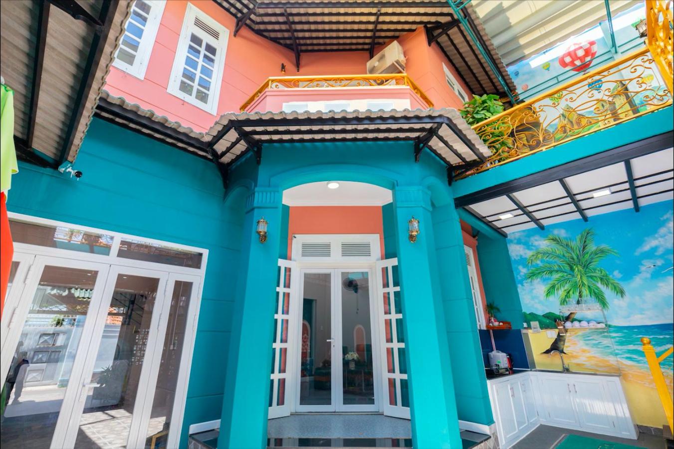 The Venia Urban Home view 2