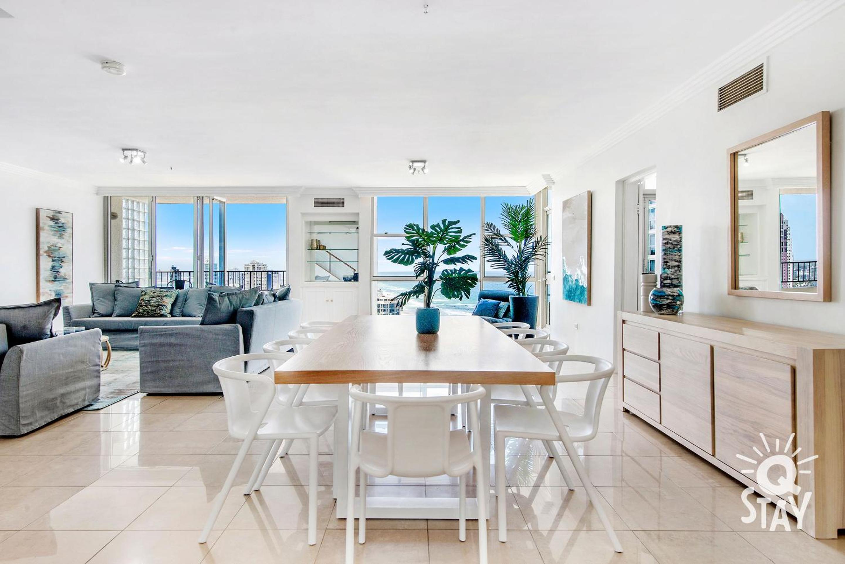 3 Bedroom Penthouse with Private Pool - Q Stay