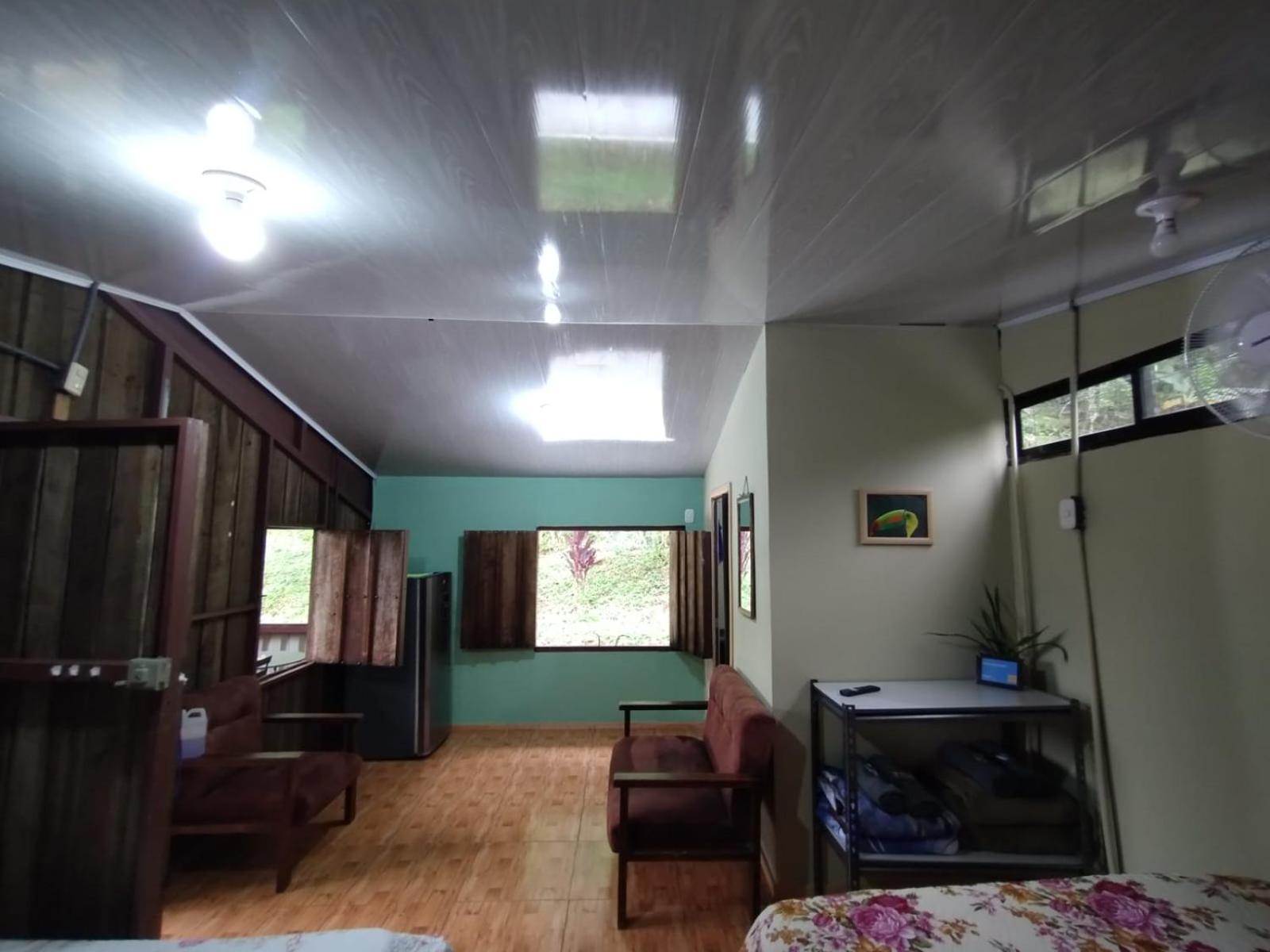 Tropical Quiet Retreat