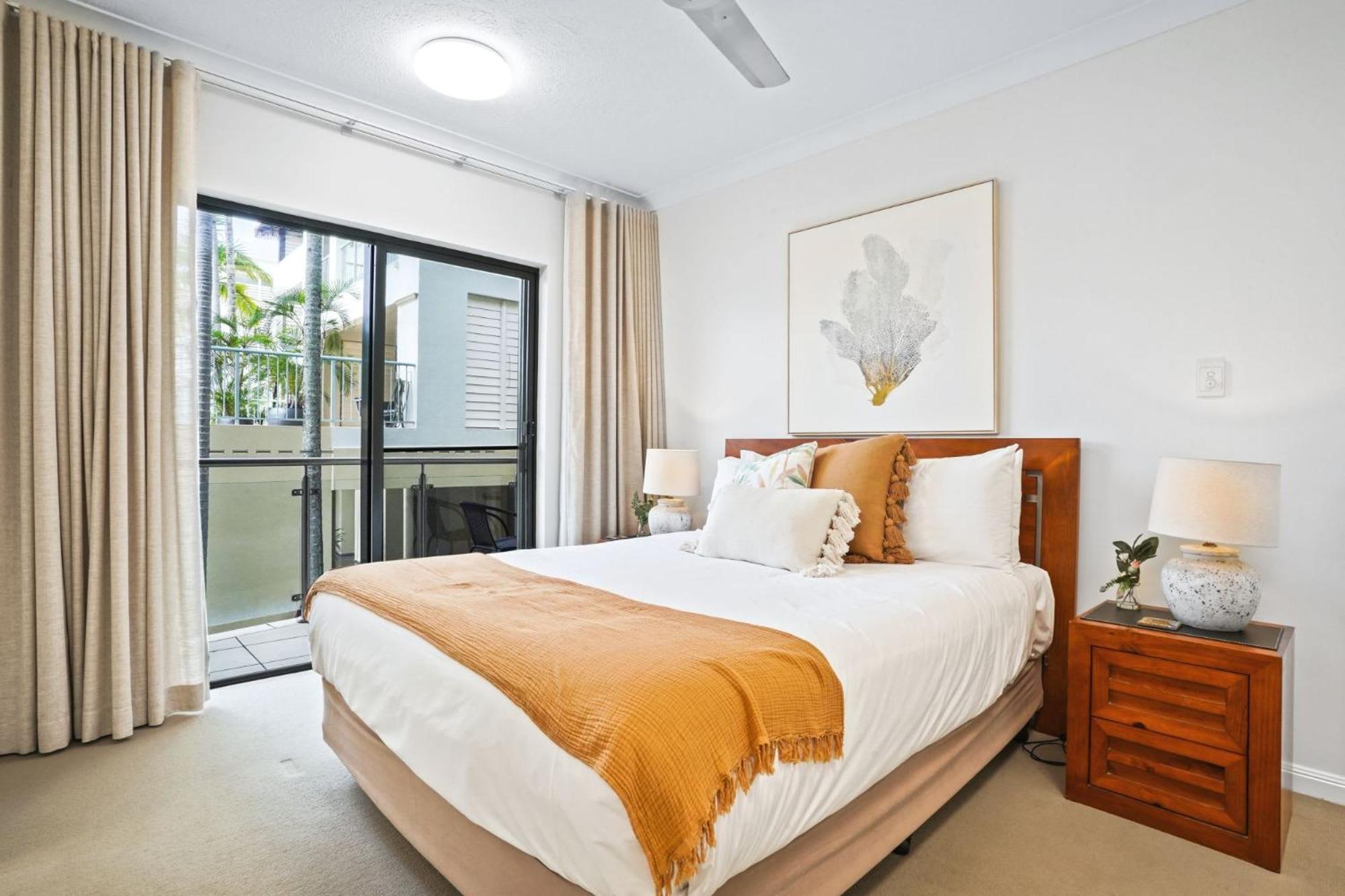 Tradewinds Beachfront Apartment