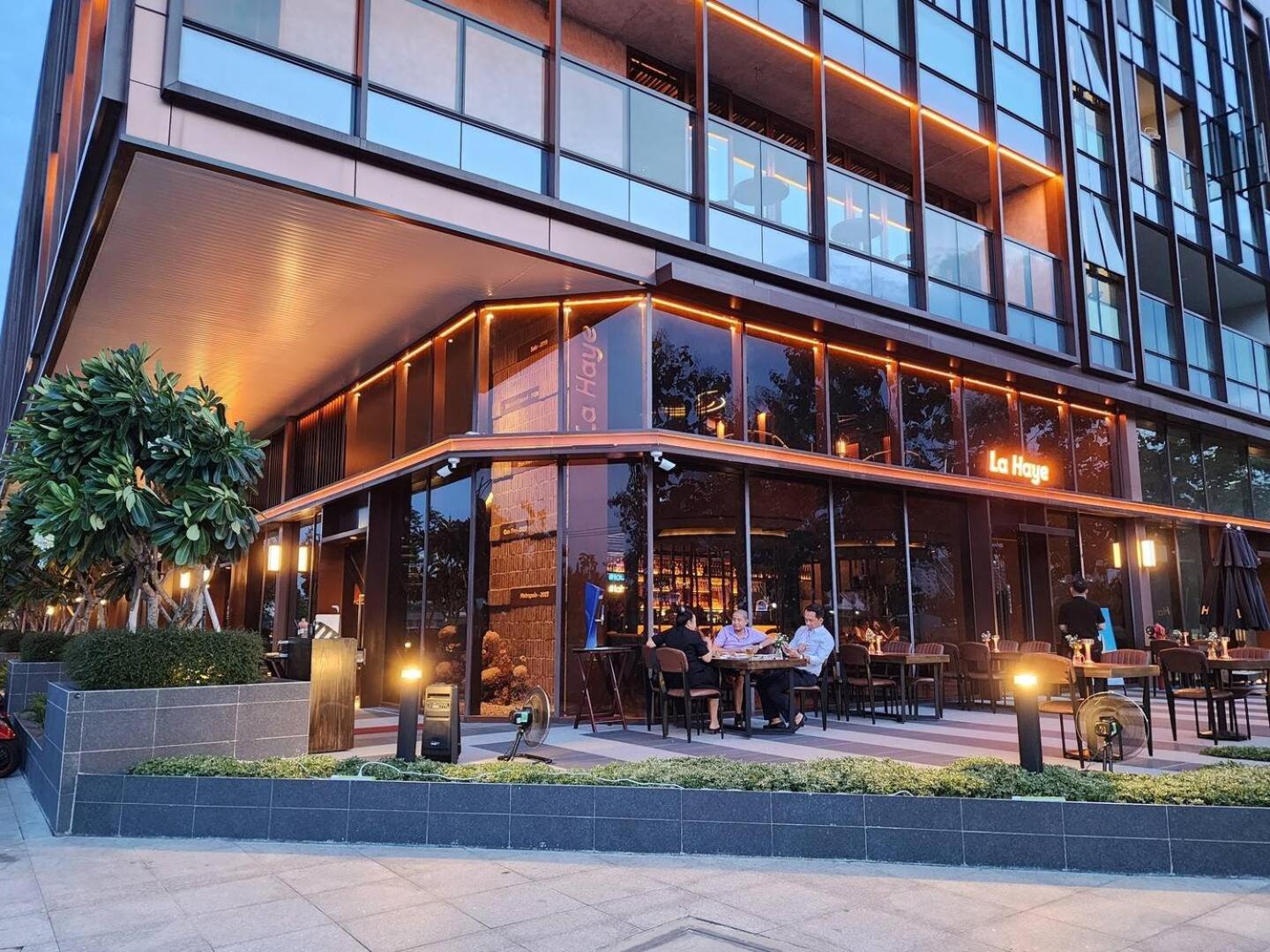 Metropole Thu Thiem-2 Br Apartment in the center -River view & Luxury