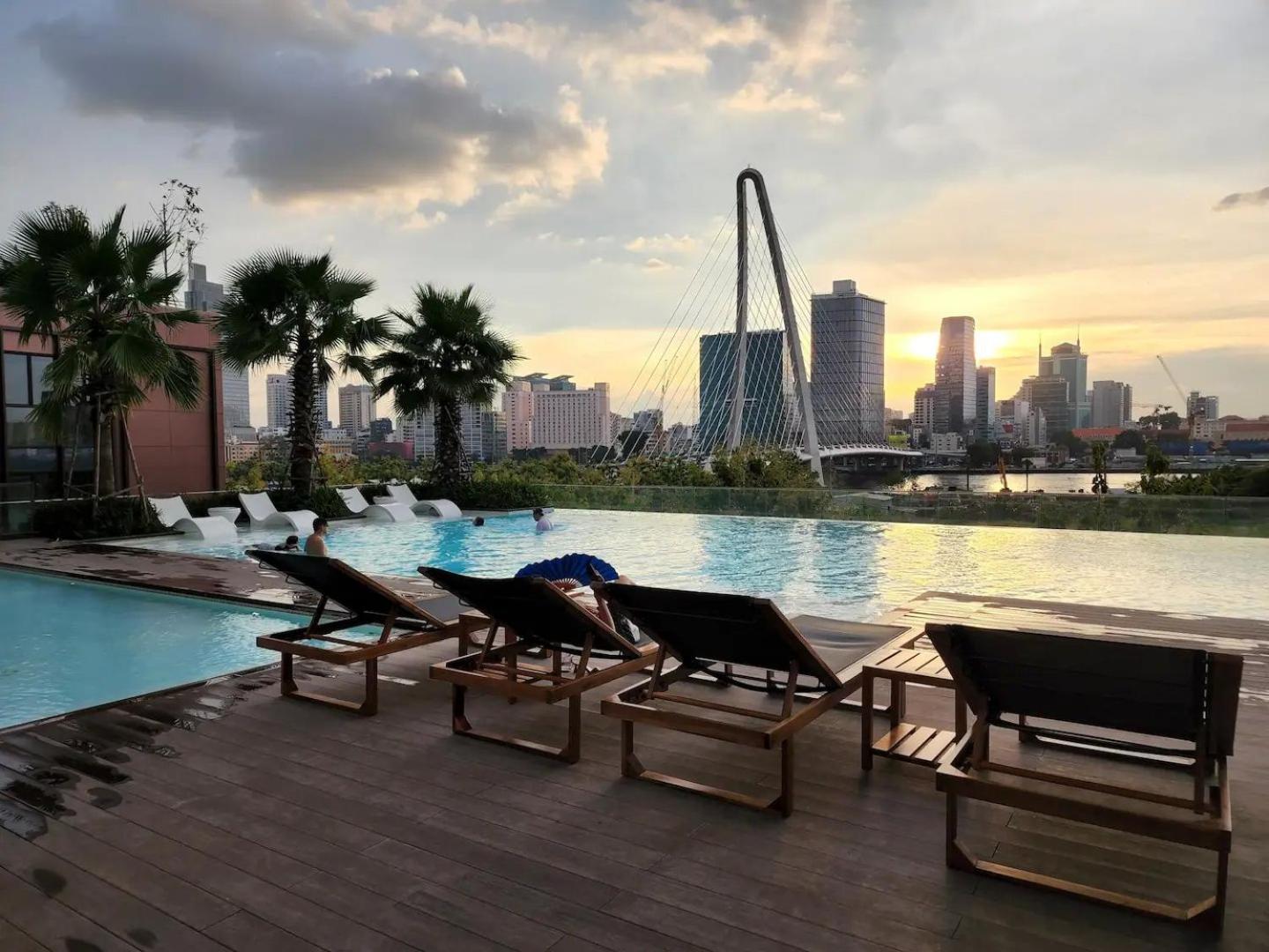 Metropole Thu Thiem-2 Br Apartment in the center -River view & Luxury
