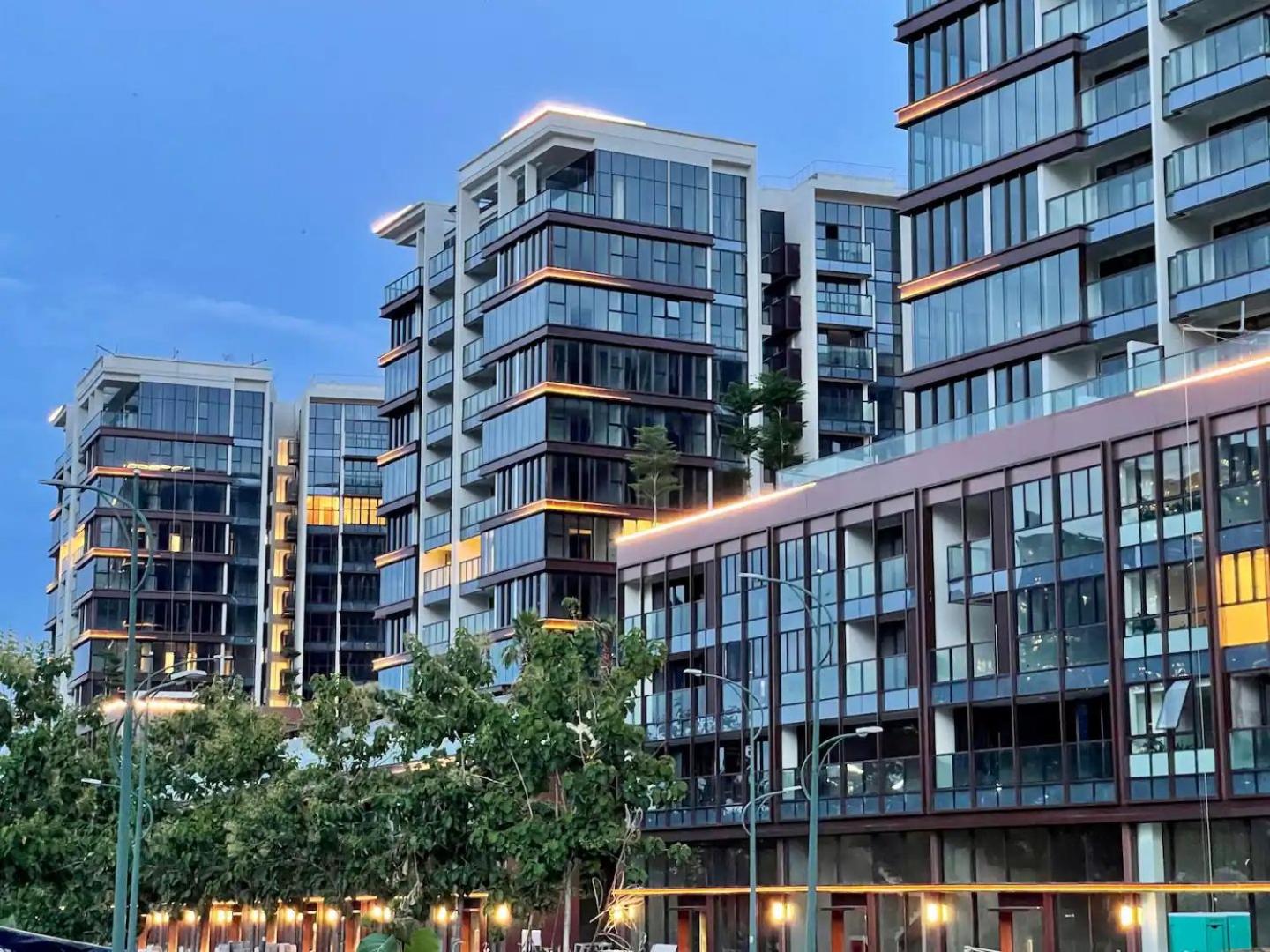 Metropole Thu Thiem-2 Br Apartment in the center -River view & Luxury