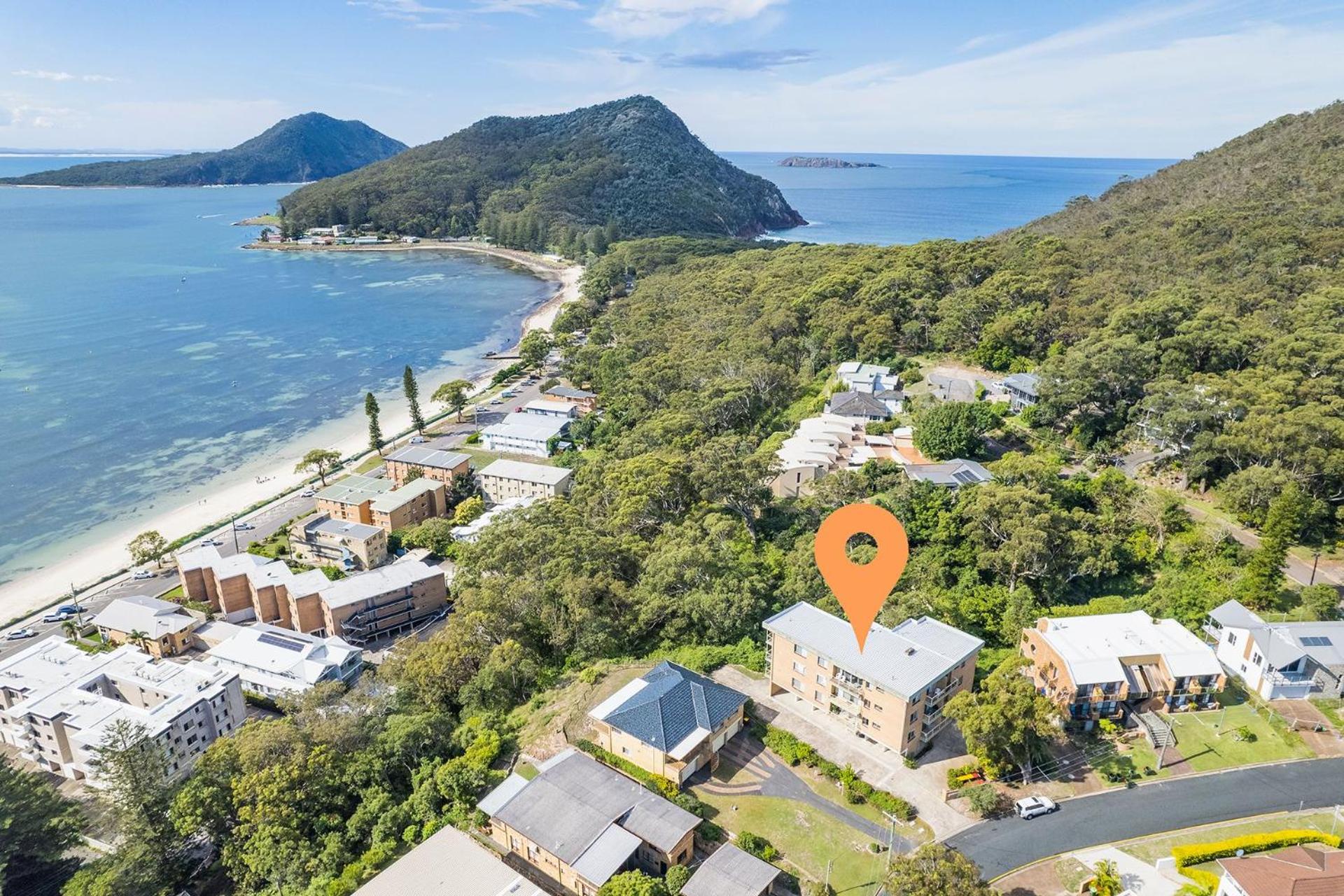 Blue Waters, 2 59 Ronald Ave - water views Linen aircon Wi-Fi