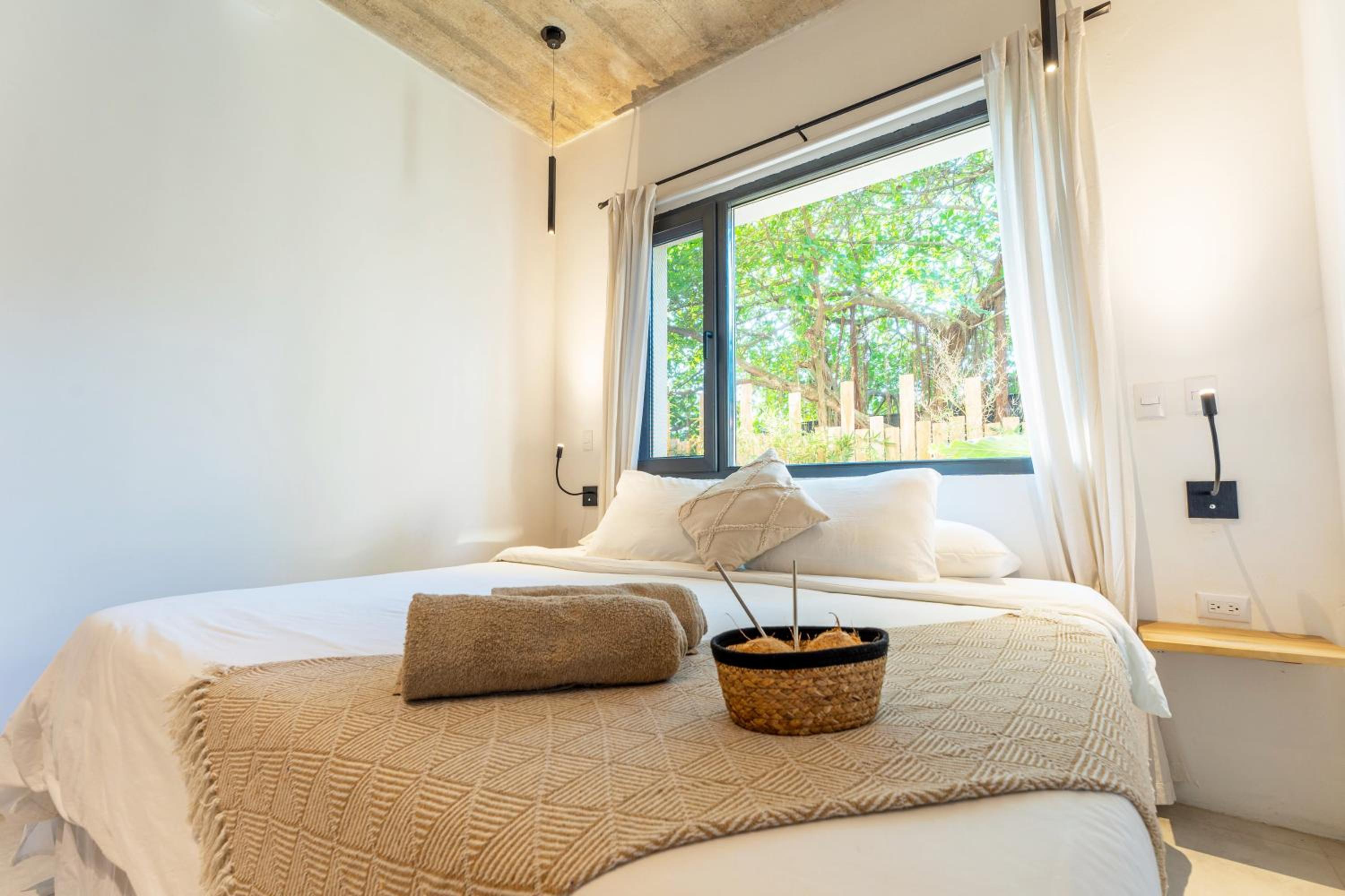 Alma Tropical - Luxury Villa Experience in Santa Teresa