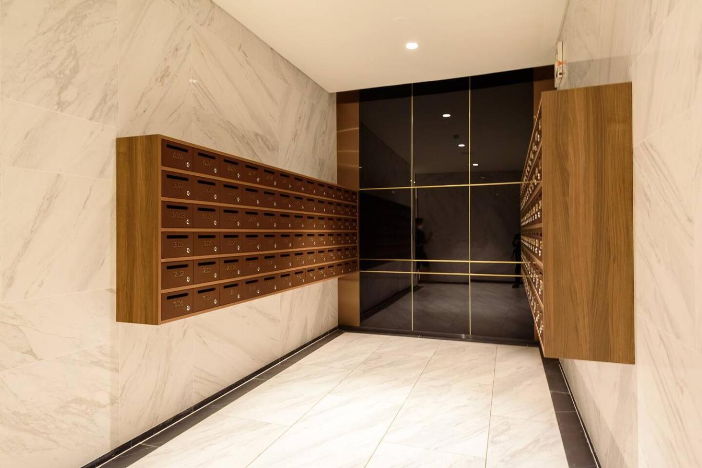 Metropole Thu Thiem-2 Br Apartment in the center -River view & Luxury