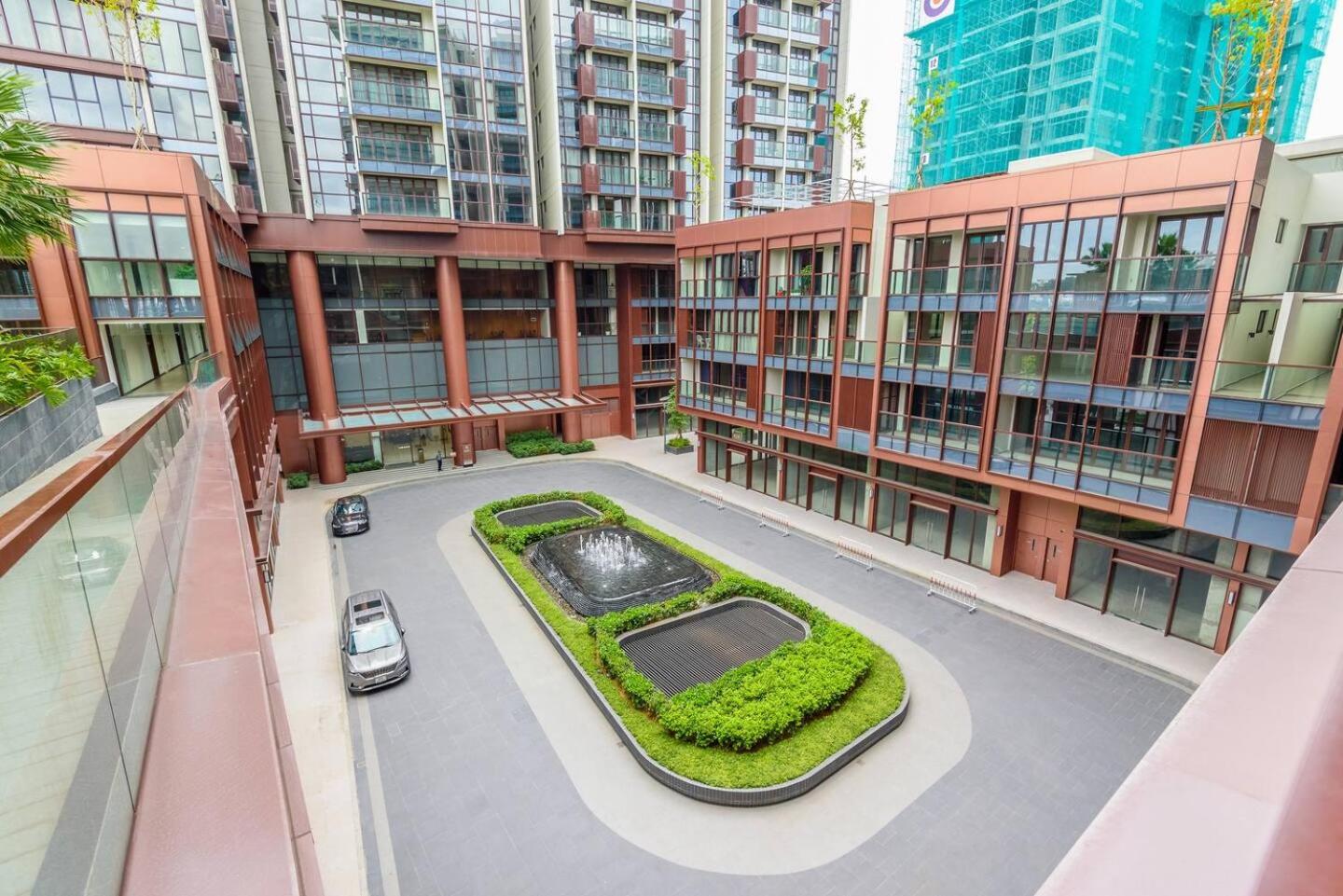 Metropole Thu Thiem-2 Br Apartment in the center -River view & Luxury