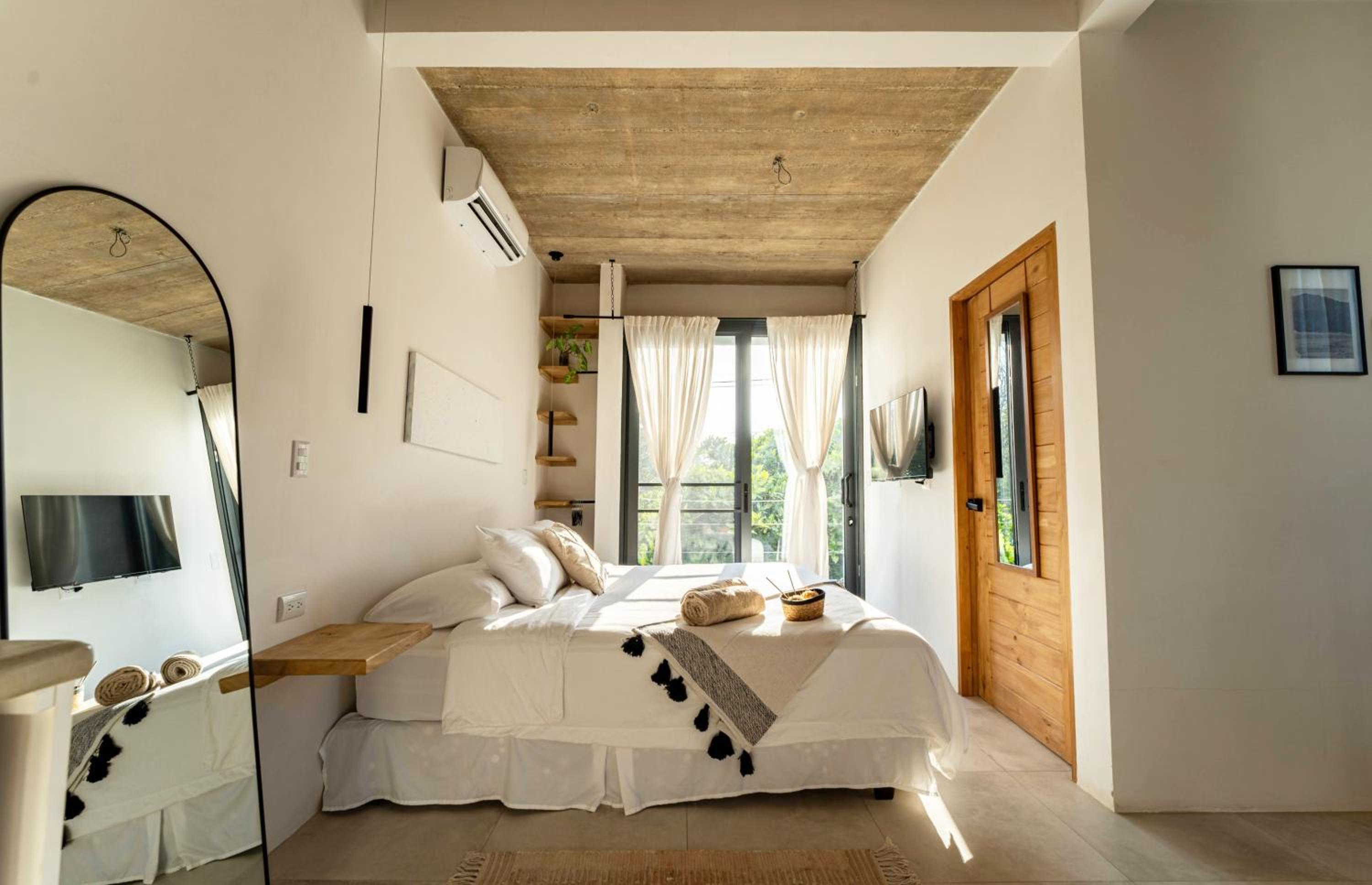 Alma Tropical - Luxury Villa Experience in Santa Teresa