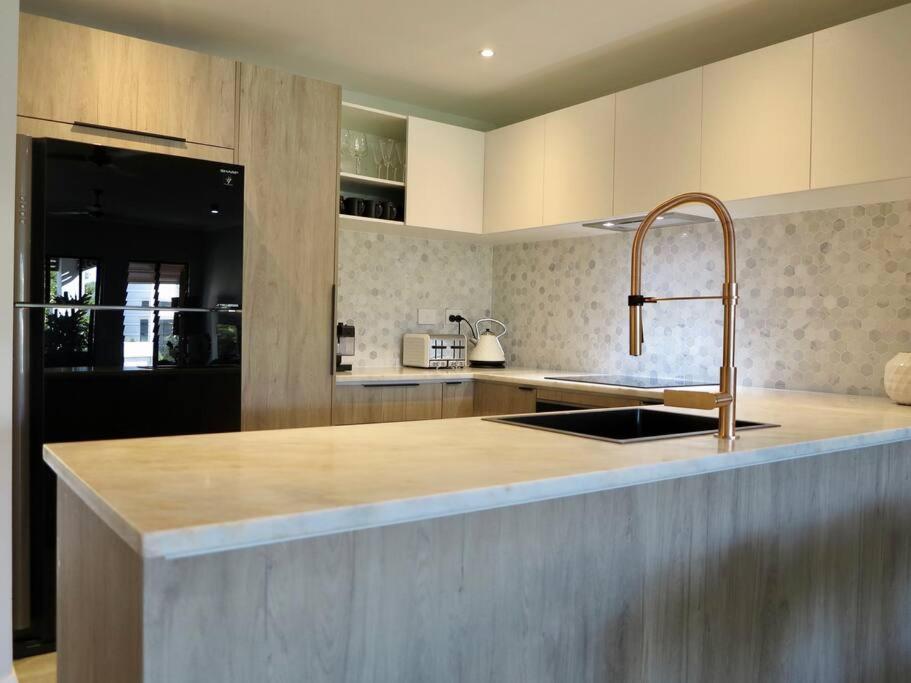 Trinity Beach Vacations - Bluewater Apartment - Property Image 45