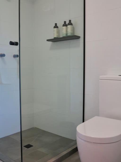 Trinity Beach Vacations - Bluewater Apartment - Property Image 9