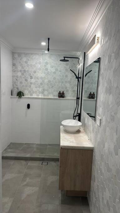 Trinity Beach Vacations - Bluewater Apartment - Property Image 16