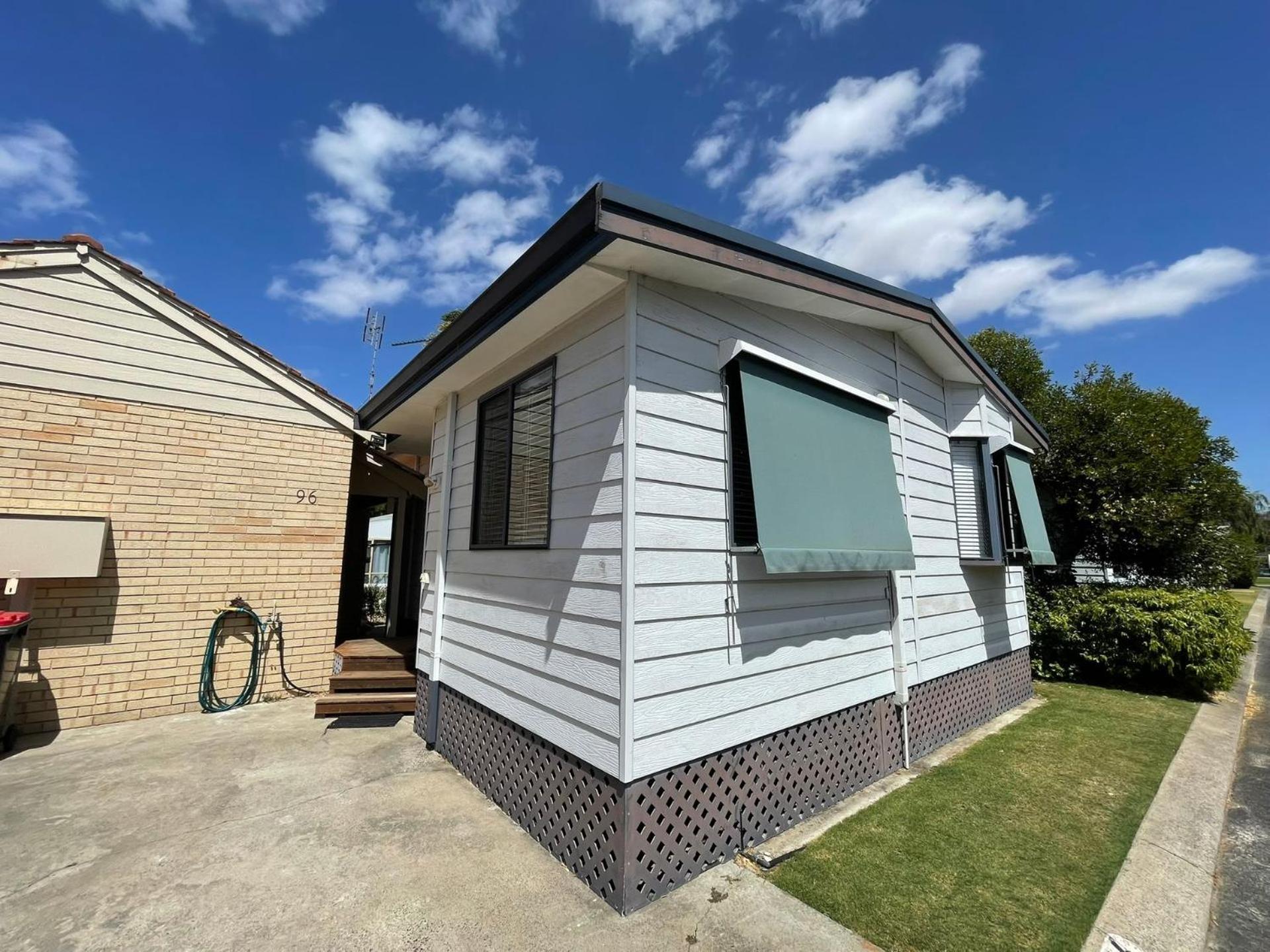 Budgie Smuggler - Cabin 96 Geographe Bay Holiday Park