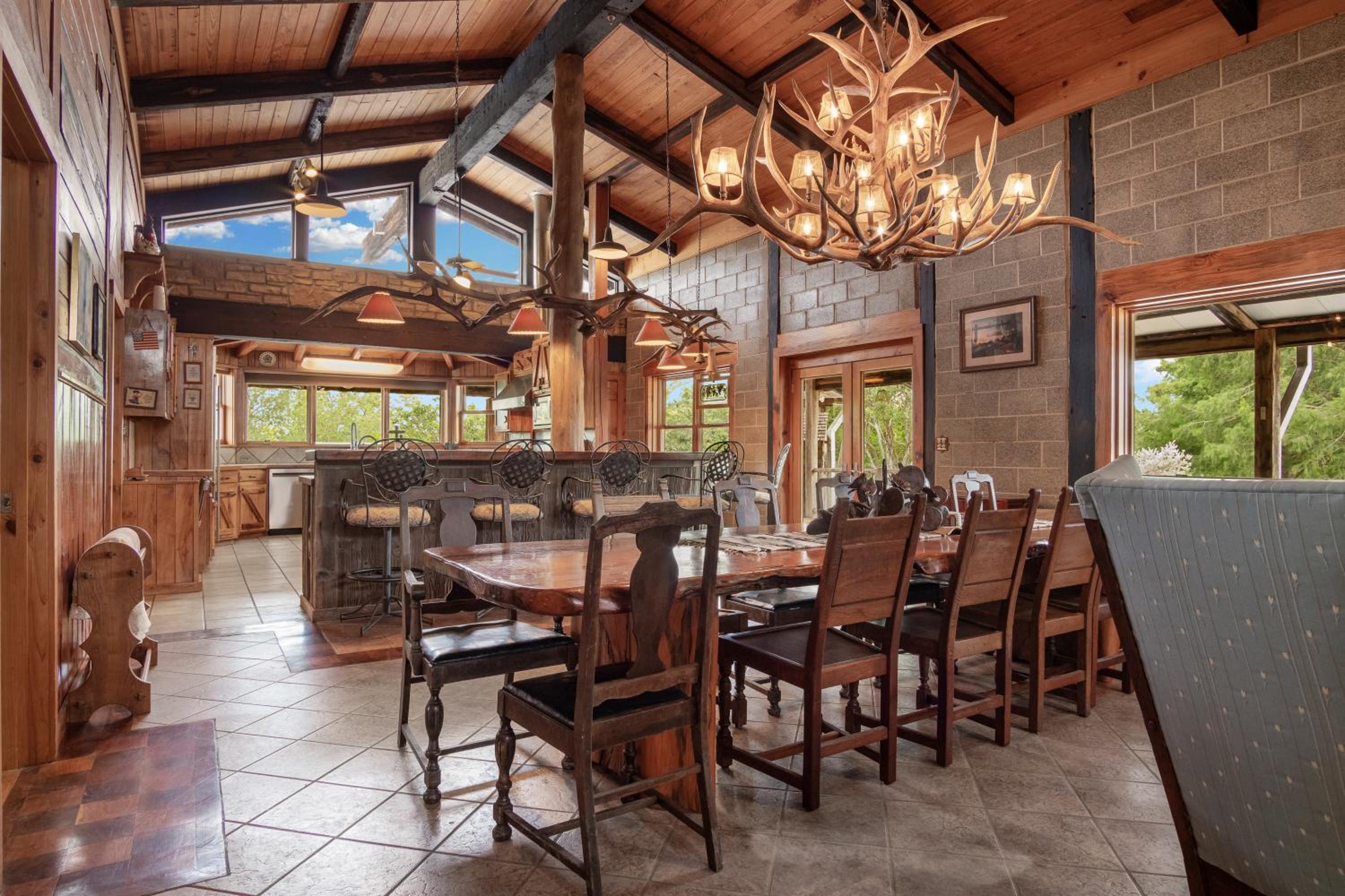 Lantana Lodge view 3