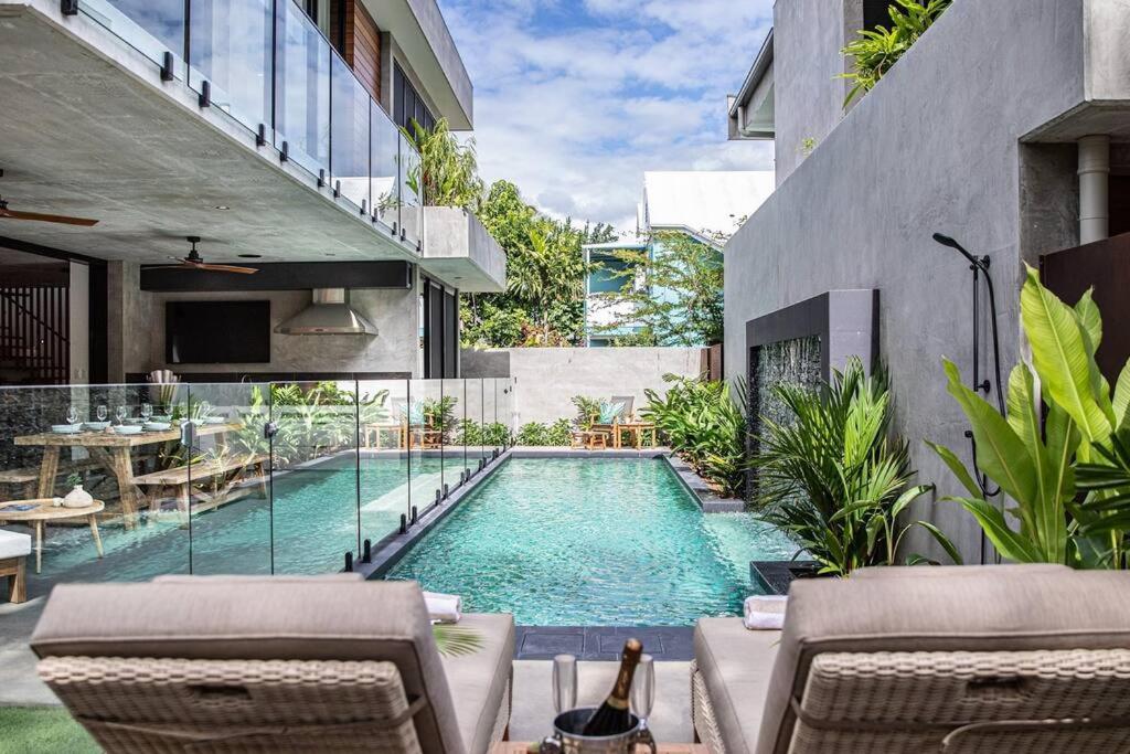Azure Port Douglas - Luxurious & Modern