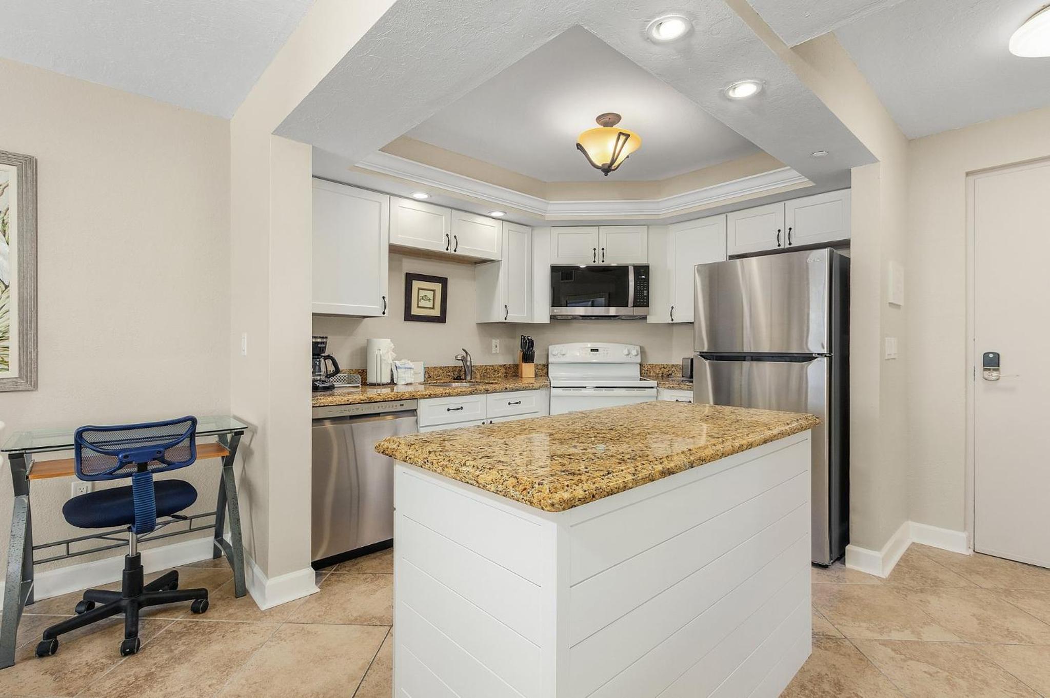 -Fantastic Gulf Front Condo North of the Pier- condo view 3