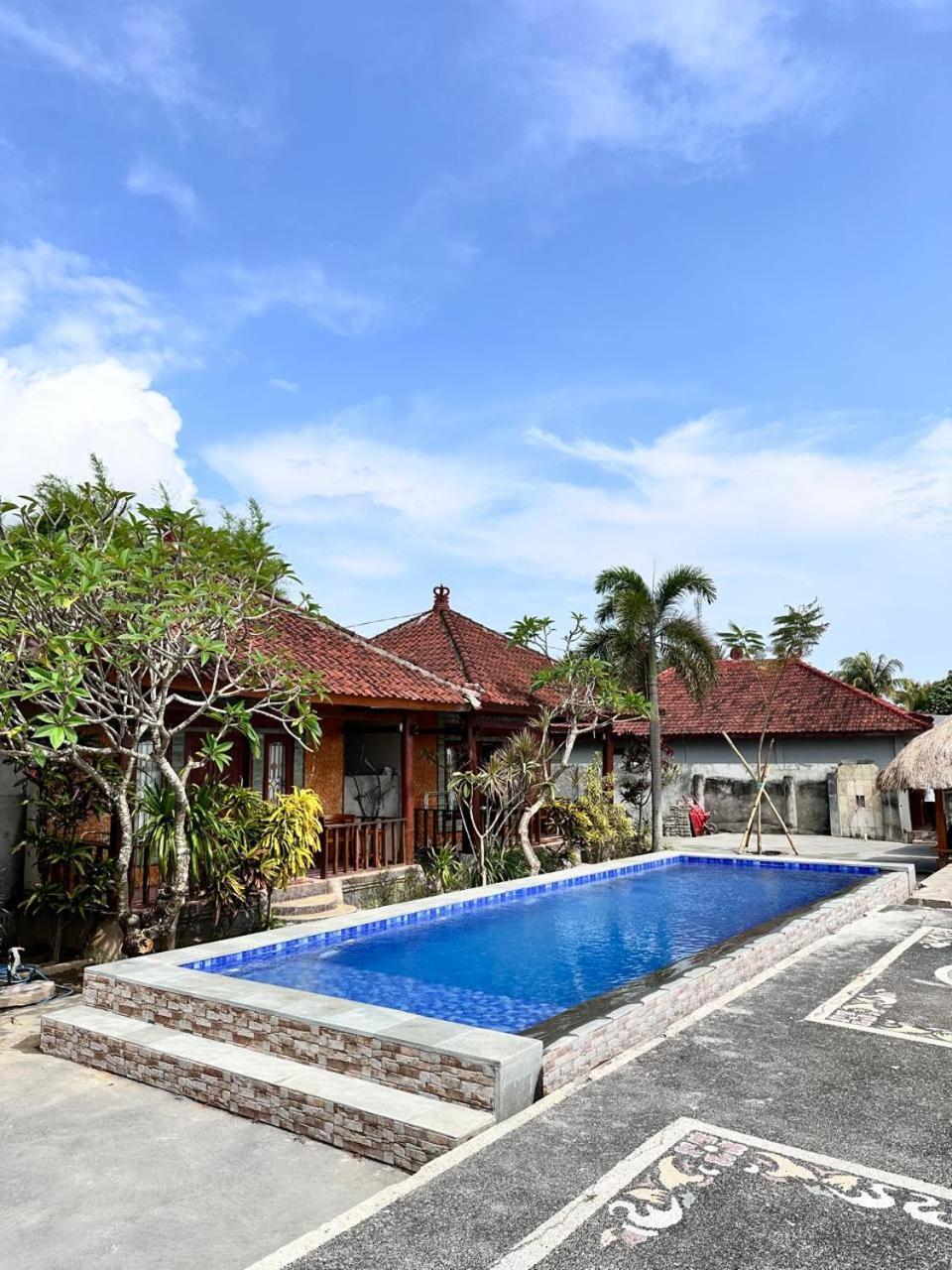 Krisna Bungalows and Restaurant