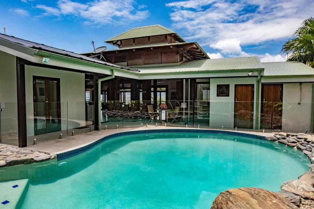 Bangalow - Best View in Port Douglas