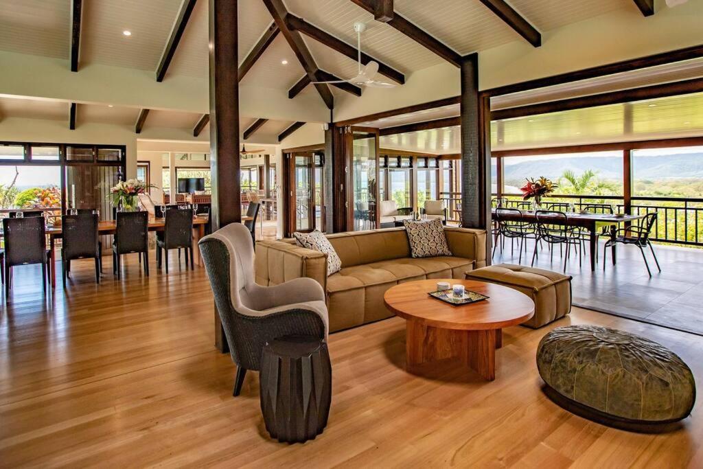Bangalow - Best View in Port Douglas