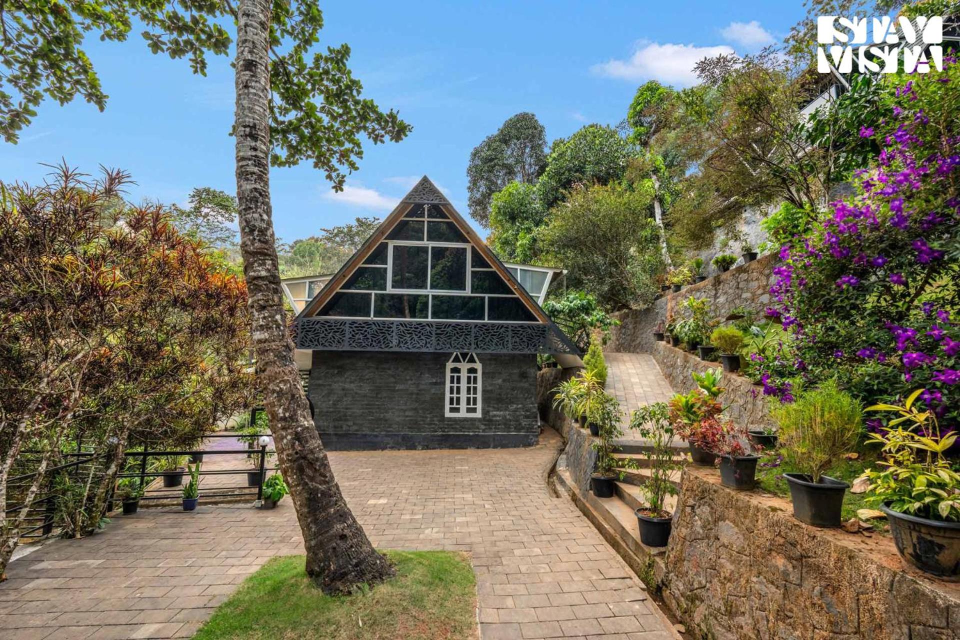 The Black Bean Cottage 4BHK with Breakfast & View at Wayanad